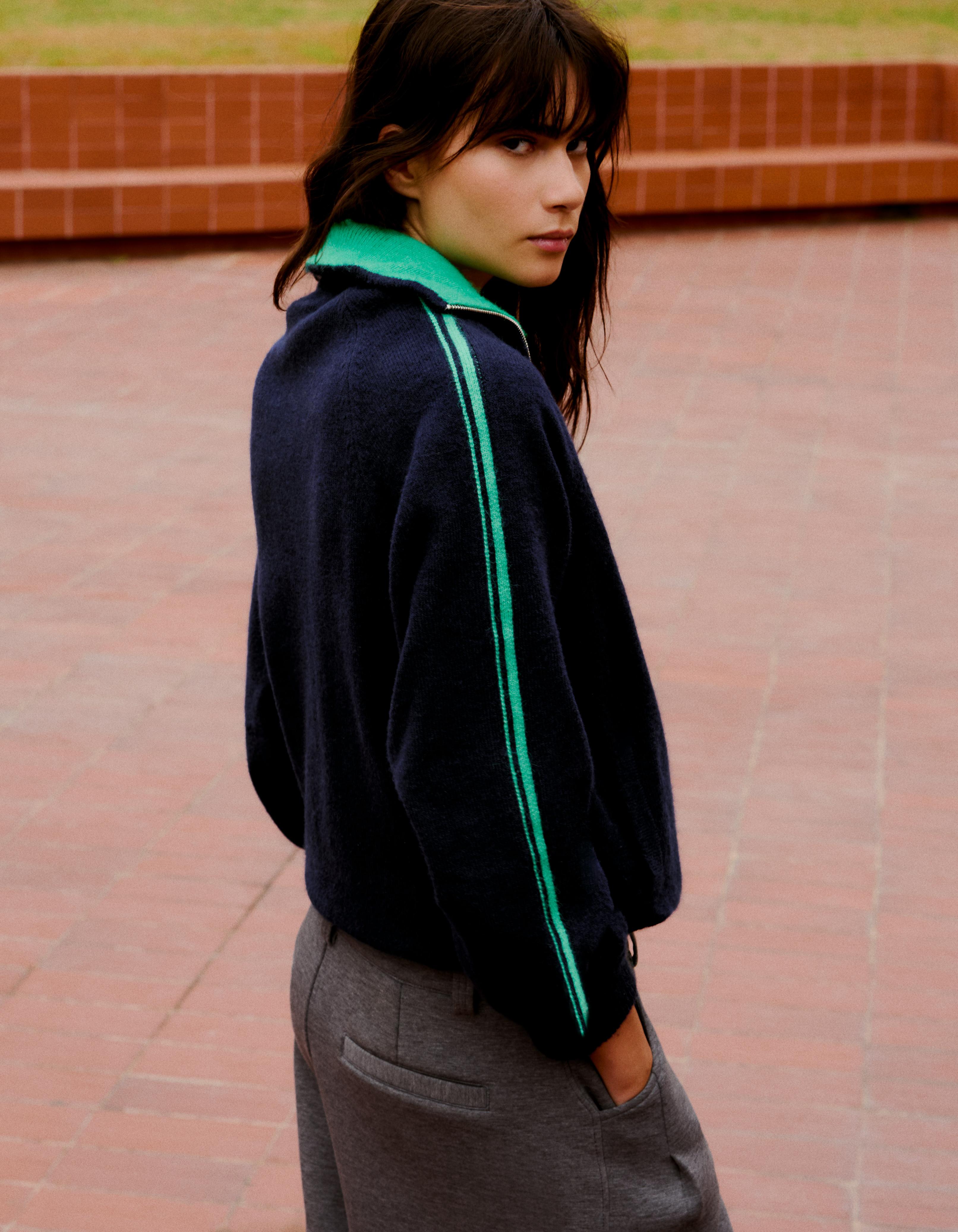 Contrast neck half-length zip jumper — Blue