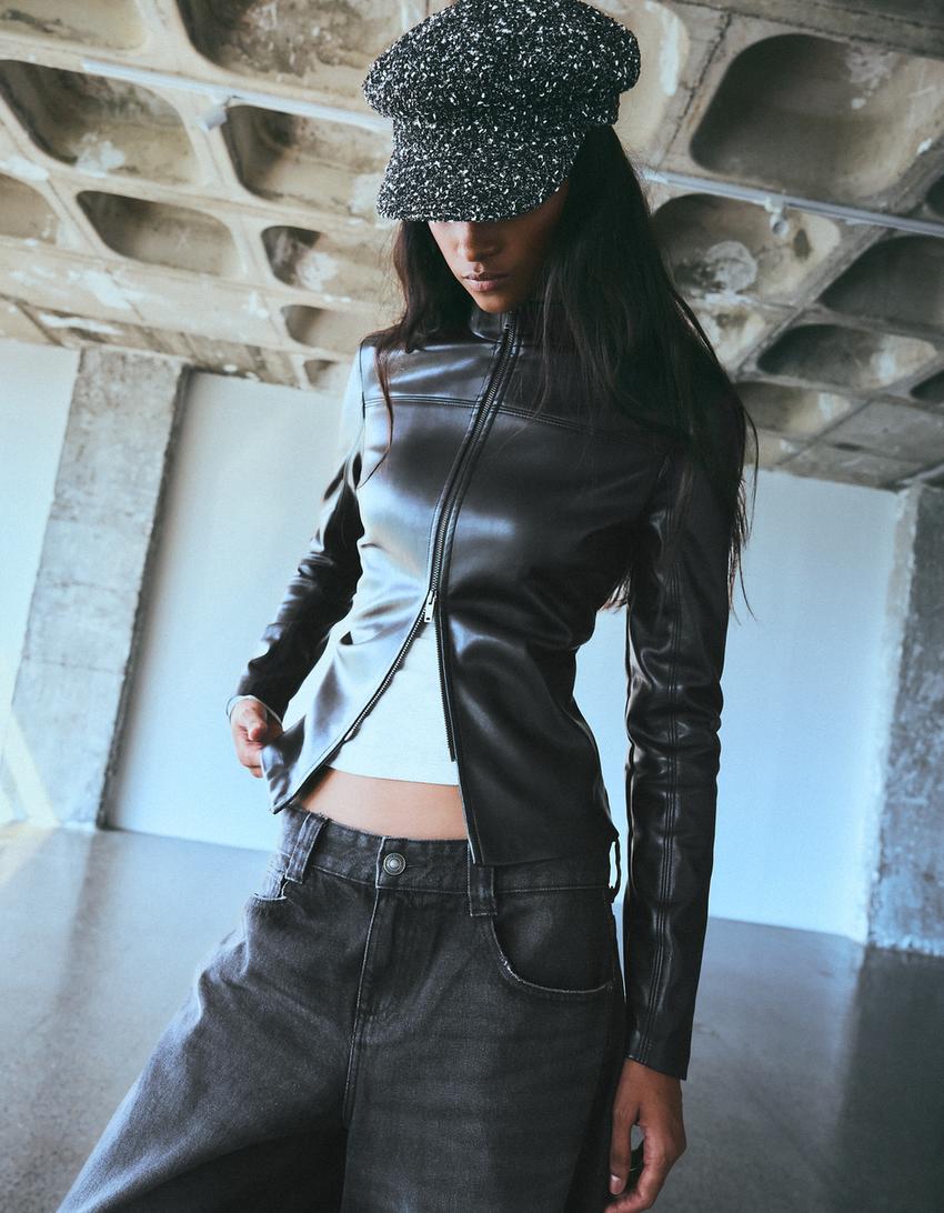 Fitted faux leather shirt with zip-Black