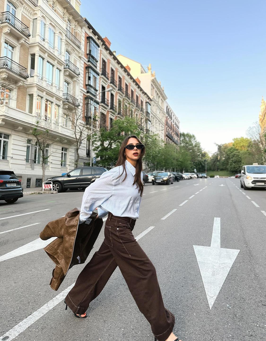 Wide-leg cropped jeans