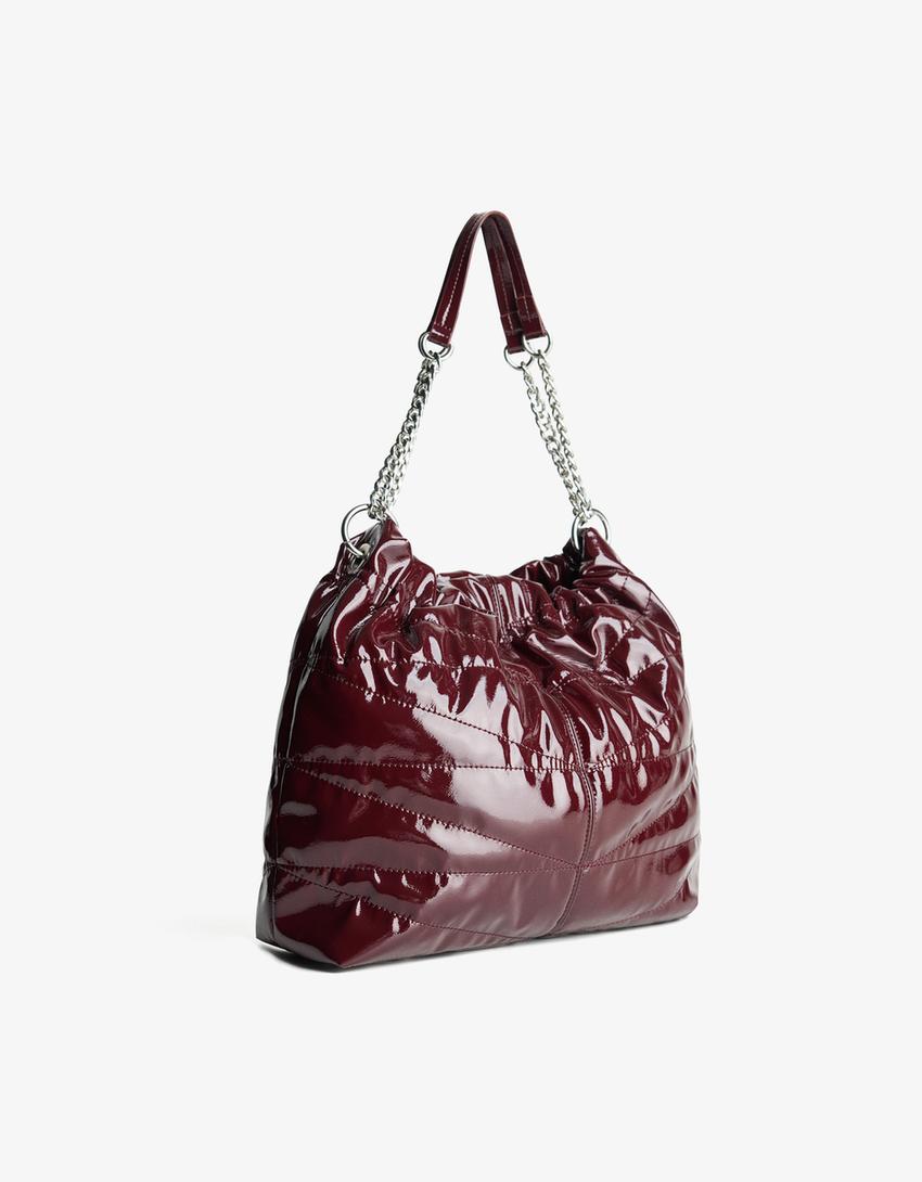 Gesteppte Beuteltasche in Lacklederoptik-Bordeaux