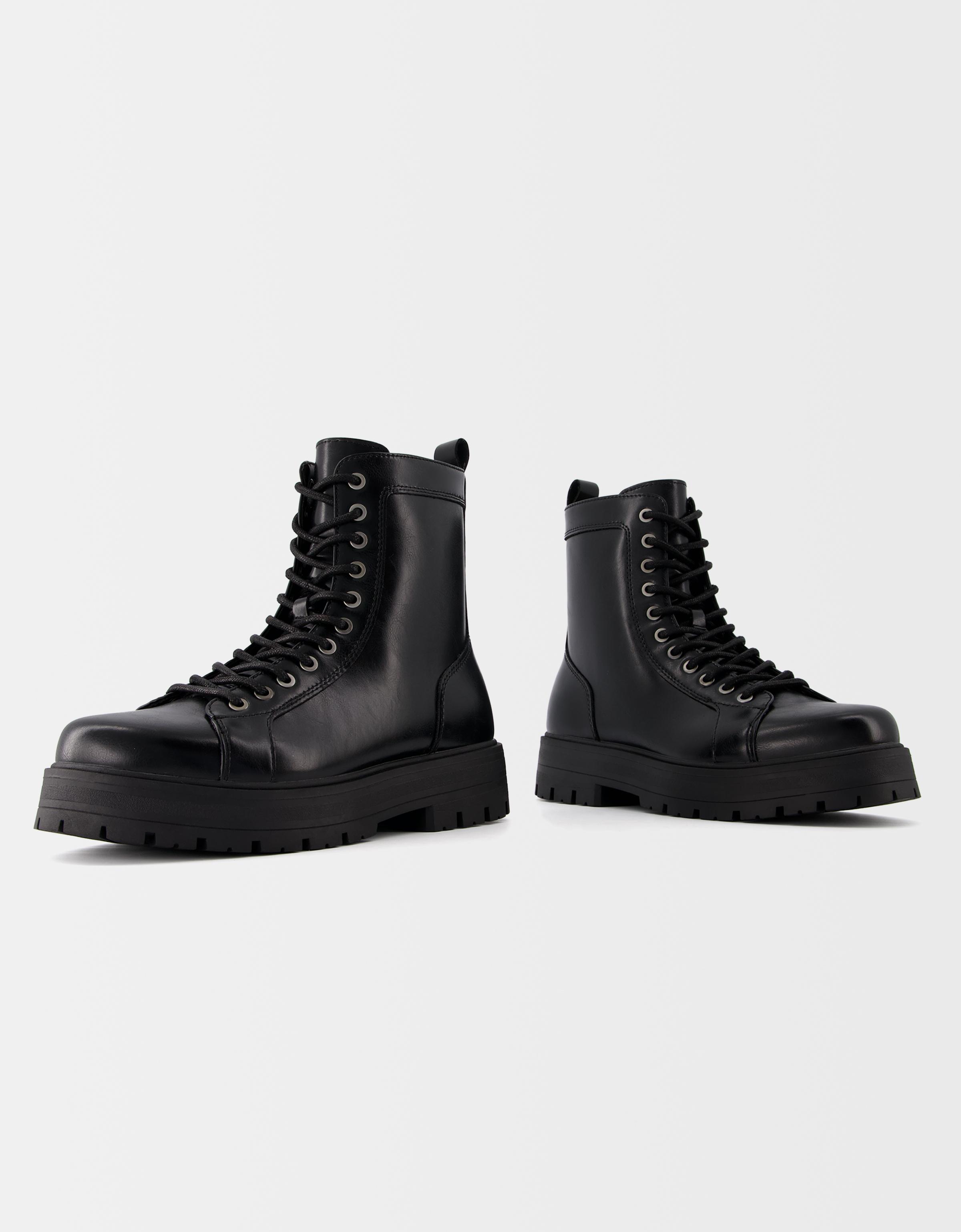 ★ドイツ発*BERSHKA*新作*トラックソールレースアップブーツ/B★ ☆ドイツ発*BERSHKA*新作*トラックソールレースアップブーツ/B
