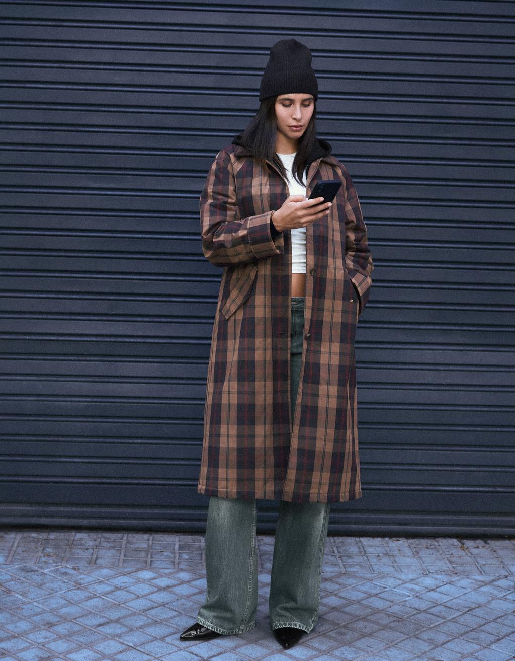 Bershka Uzun mumlu dama trench