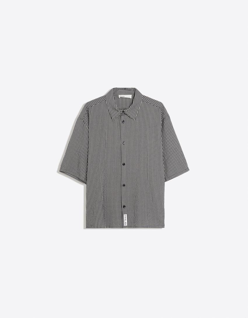 Short sleeve shirt with back print-Black