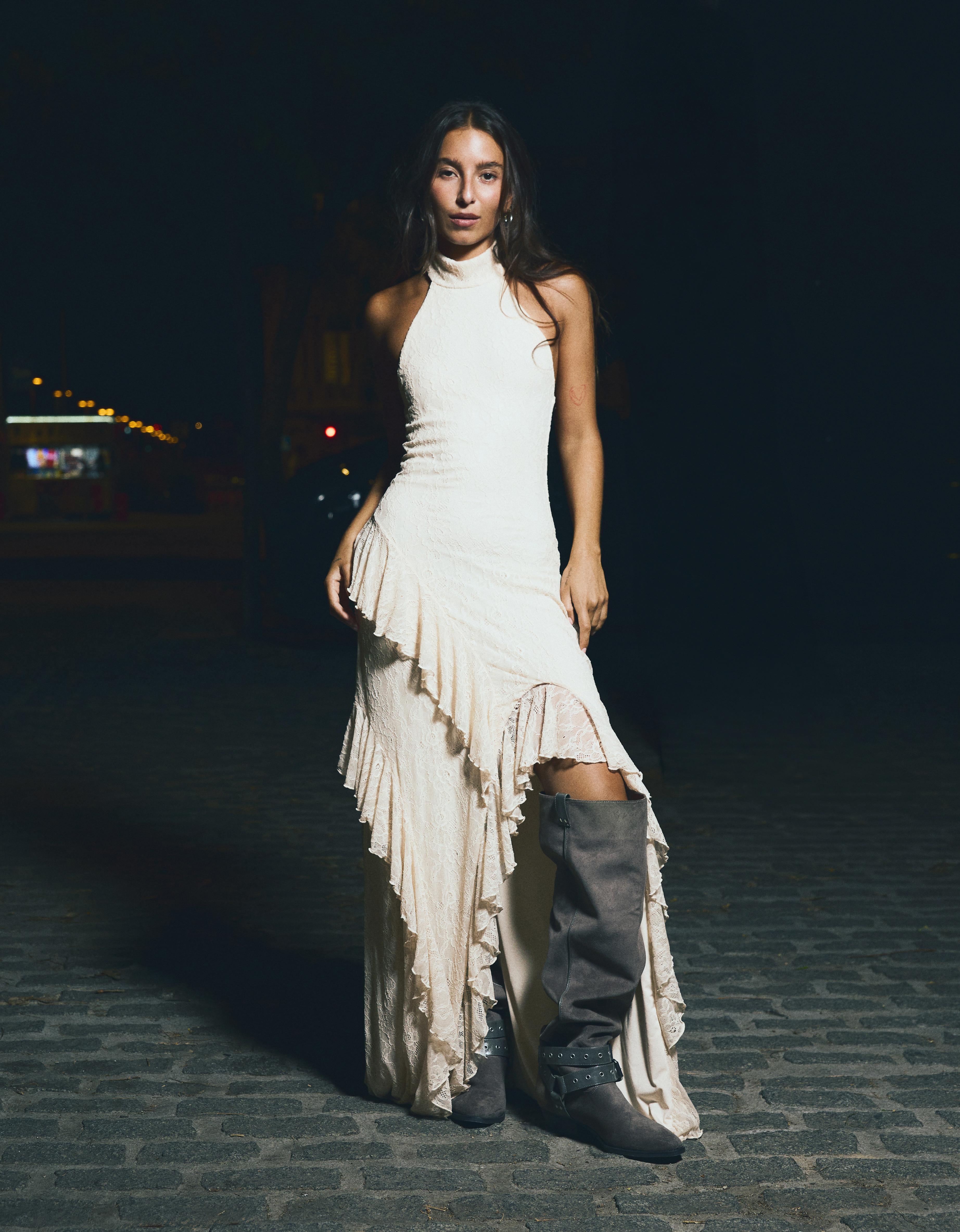 Lace halter midi dress — Cream