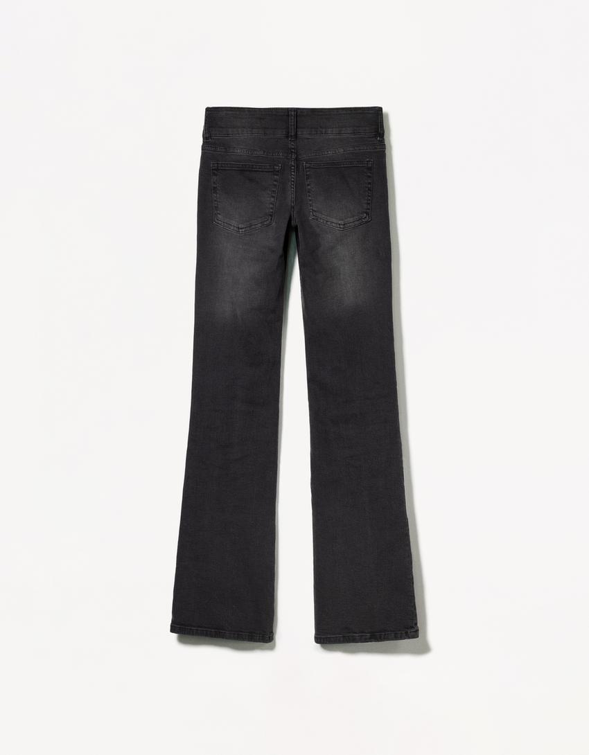 Bootcut-Jeans mit tiefem Bund-Schwarz