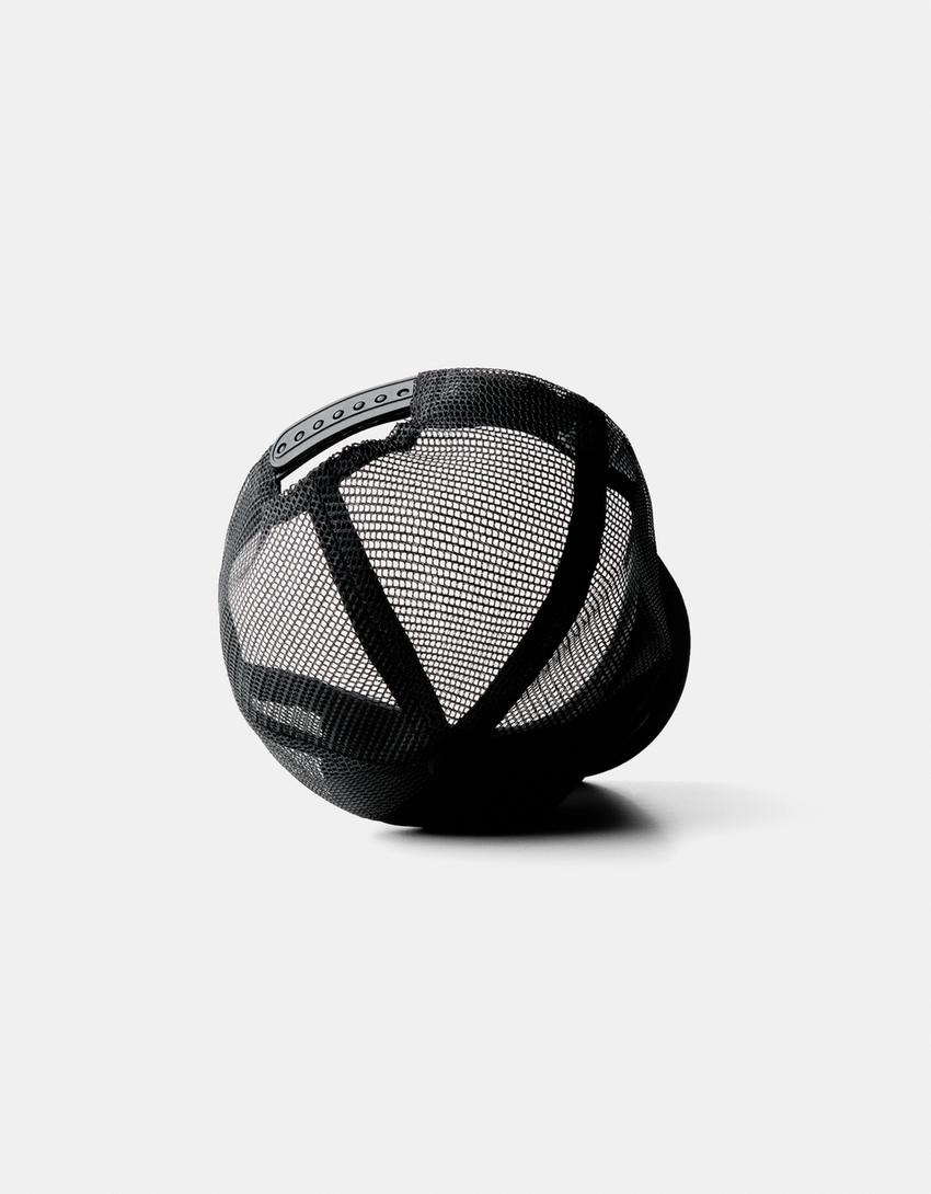 كاب تراكر-أسود-2