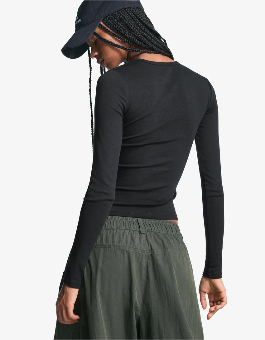 T-shirt de manga comprida-Preto-1