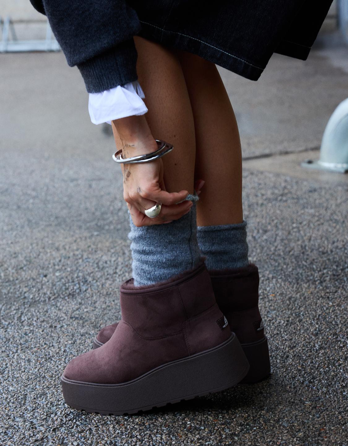 Platform ankle boots with faux fur lining