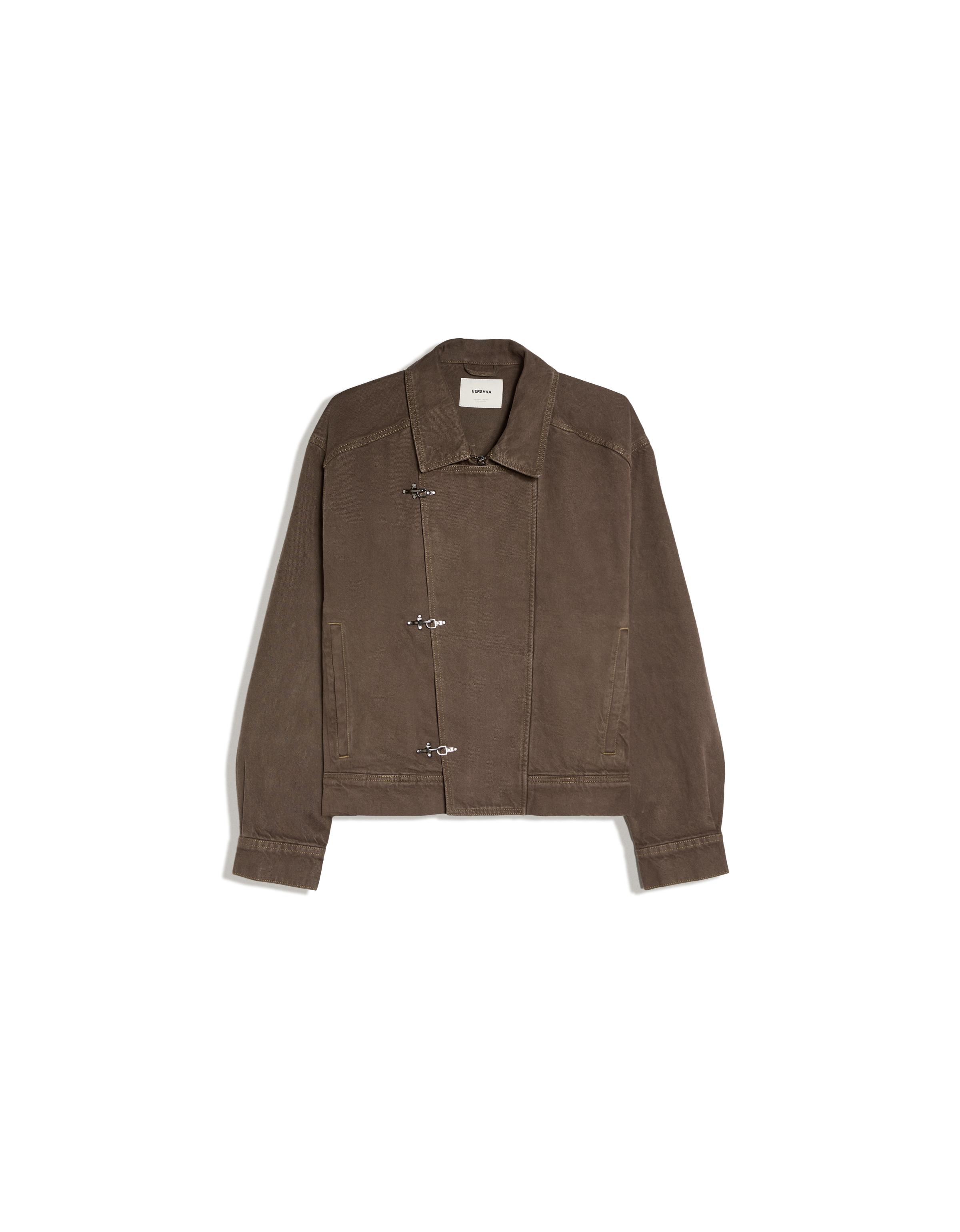 Denim jacket with clasp — Brown