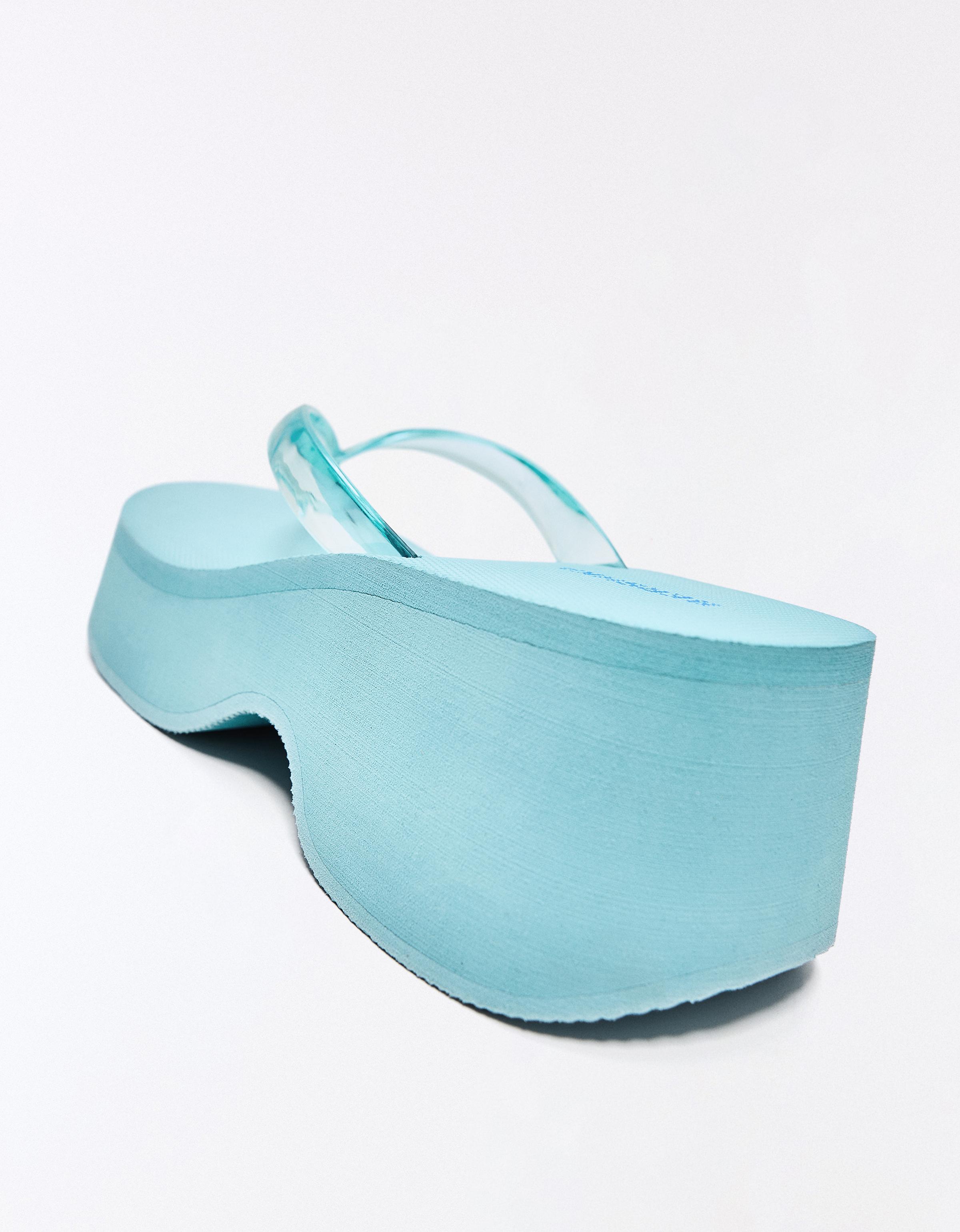 Vinyl thong platform sandals — BLUE