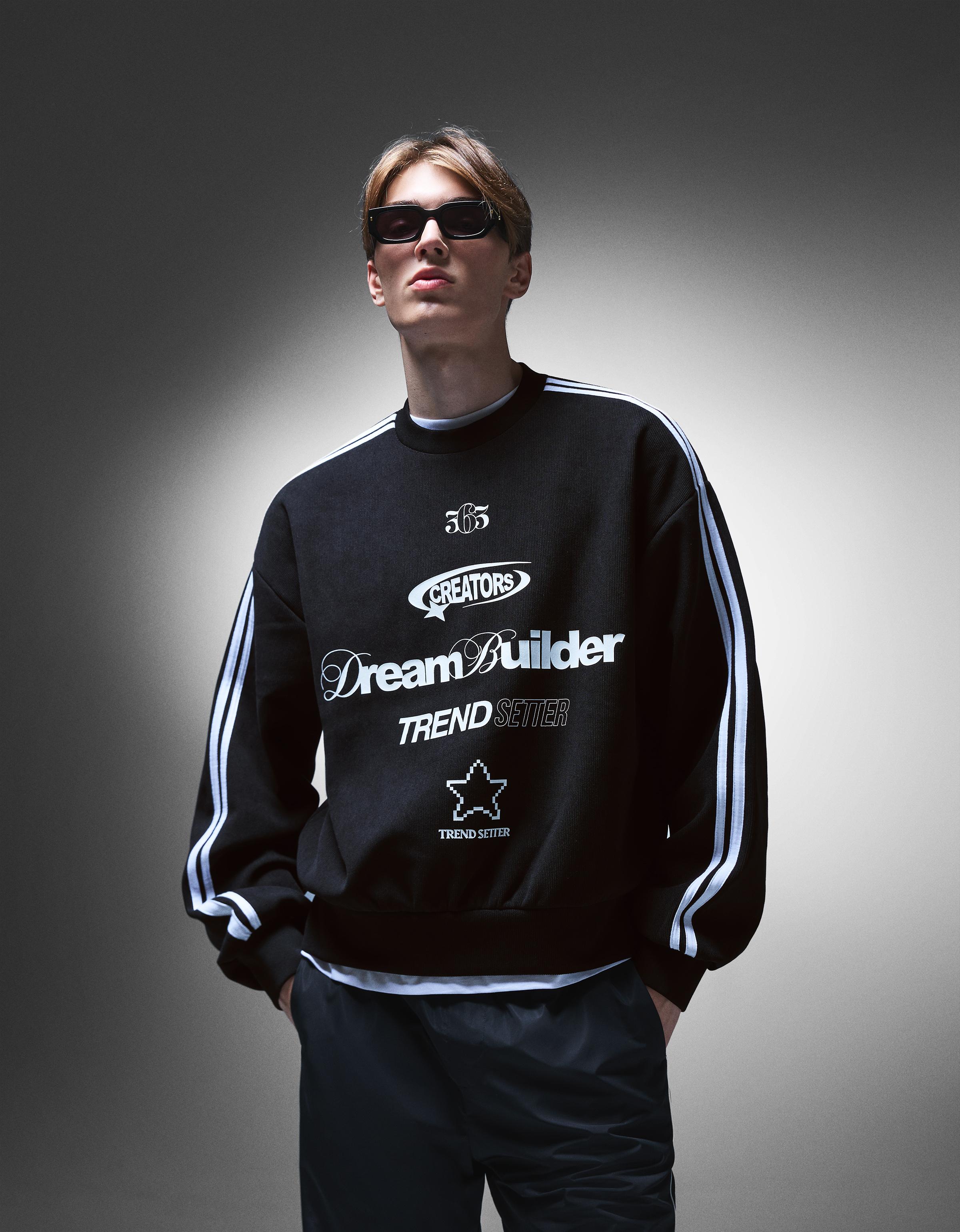 Bershka Sweatshirt Aus Mikro-Cord Mit Print Herren Xl Schwarz