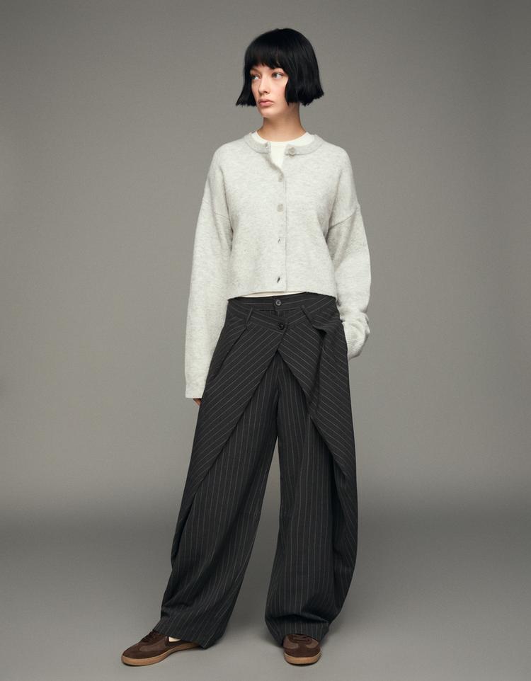 Barrel trousers with pleats