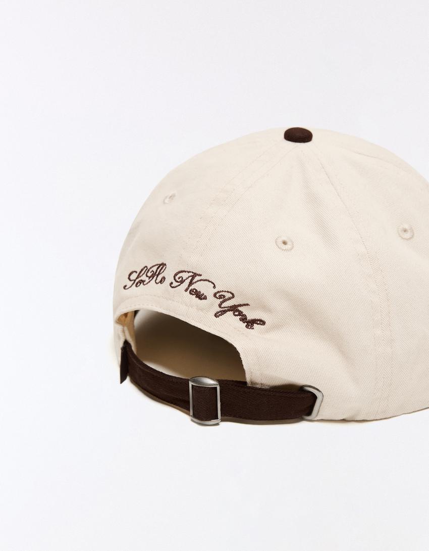 Bestickte Cap-Braun