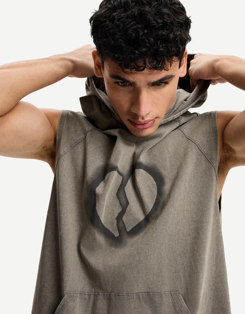 Desenli kolsuz kapüşonlu t-shirt-Koyu gri-2