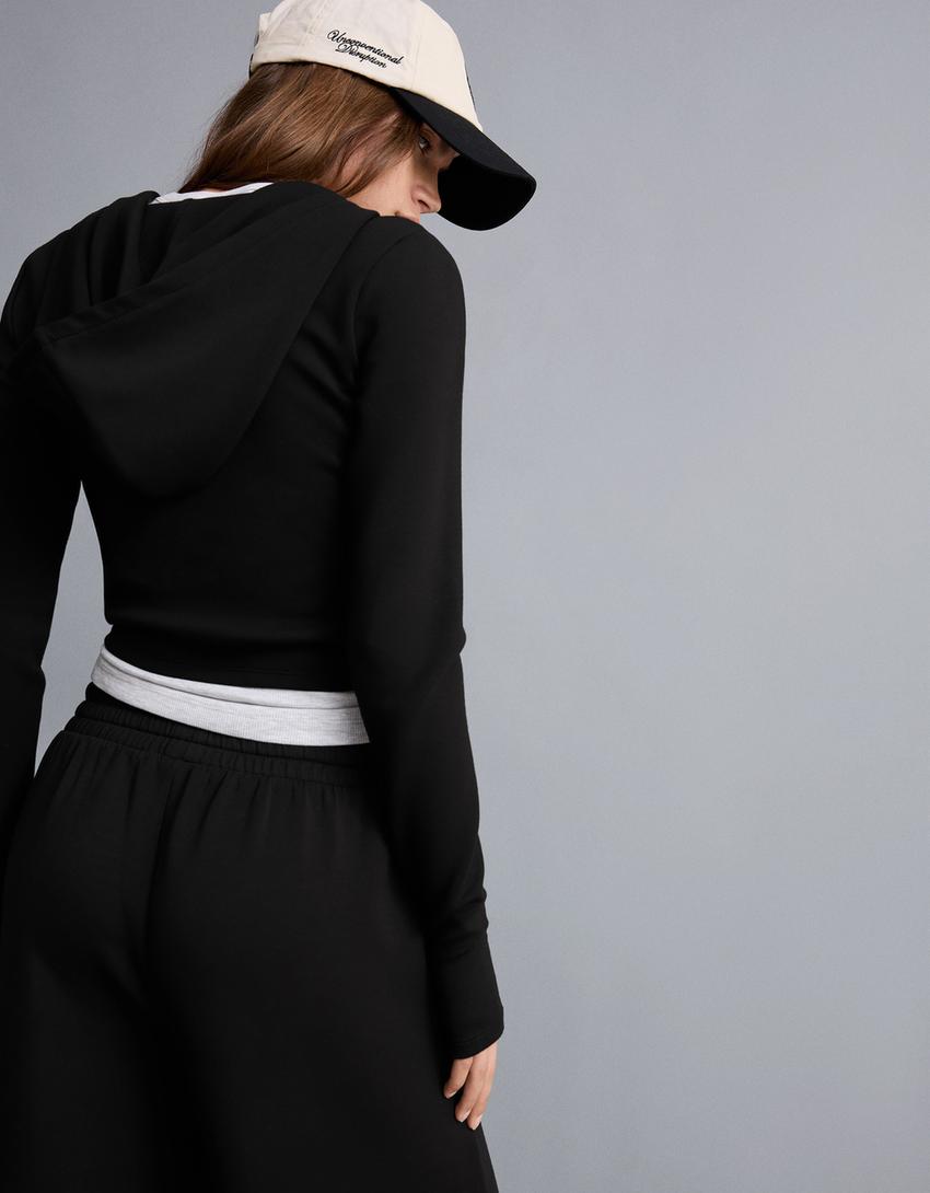 Sweat zippé soft avec modal capuche-Noir