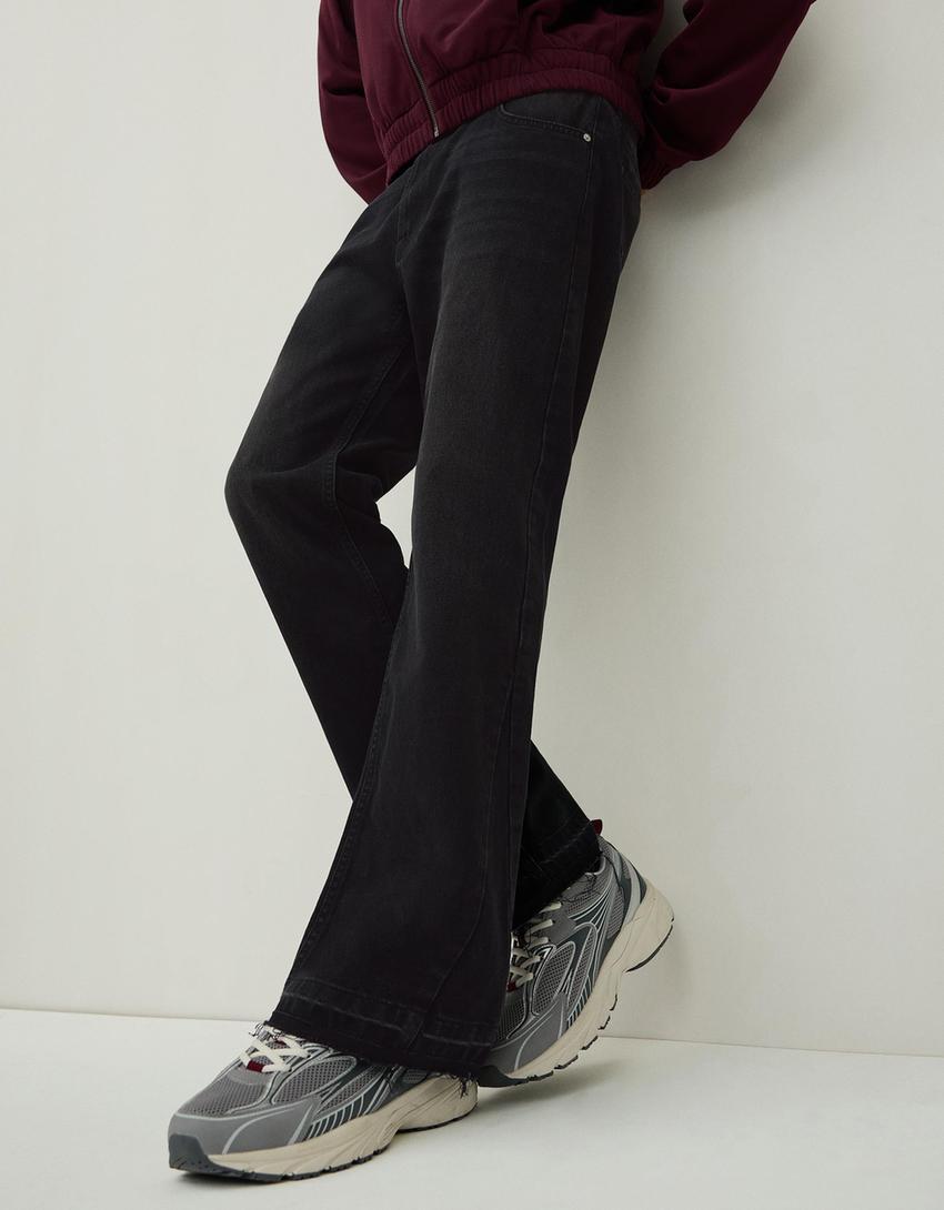 Straight flared jeans-Black