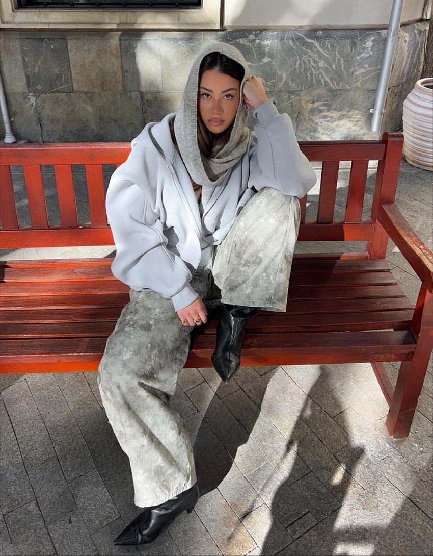 Knitted hood scarf-Grey