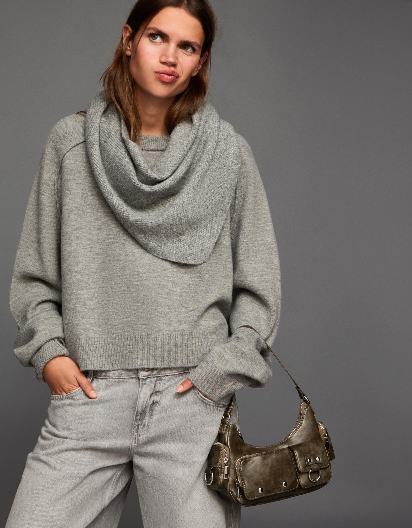 Bershka torebka na ramię z wieloma kieszeniami ciemnoszary