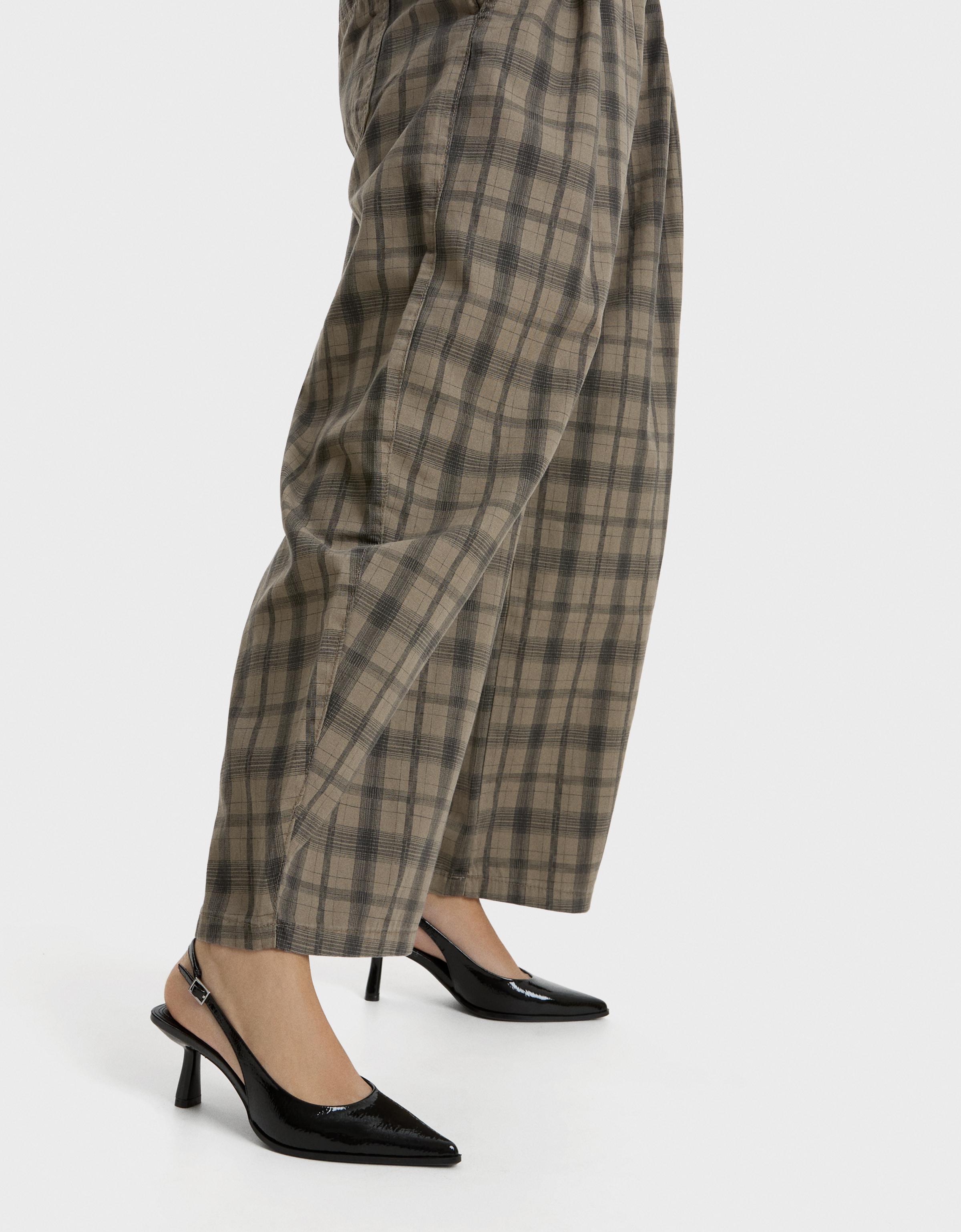 Kısa sivri topuklu arkası açık ayakkabı - Görsel 28