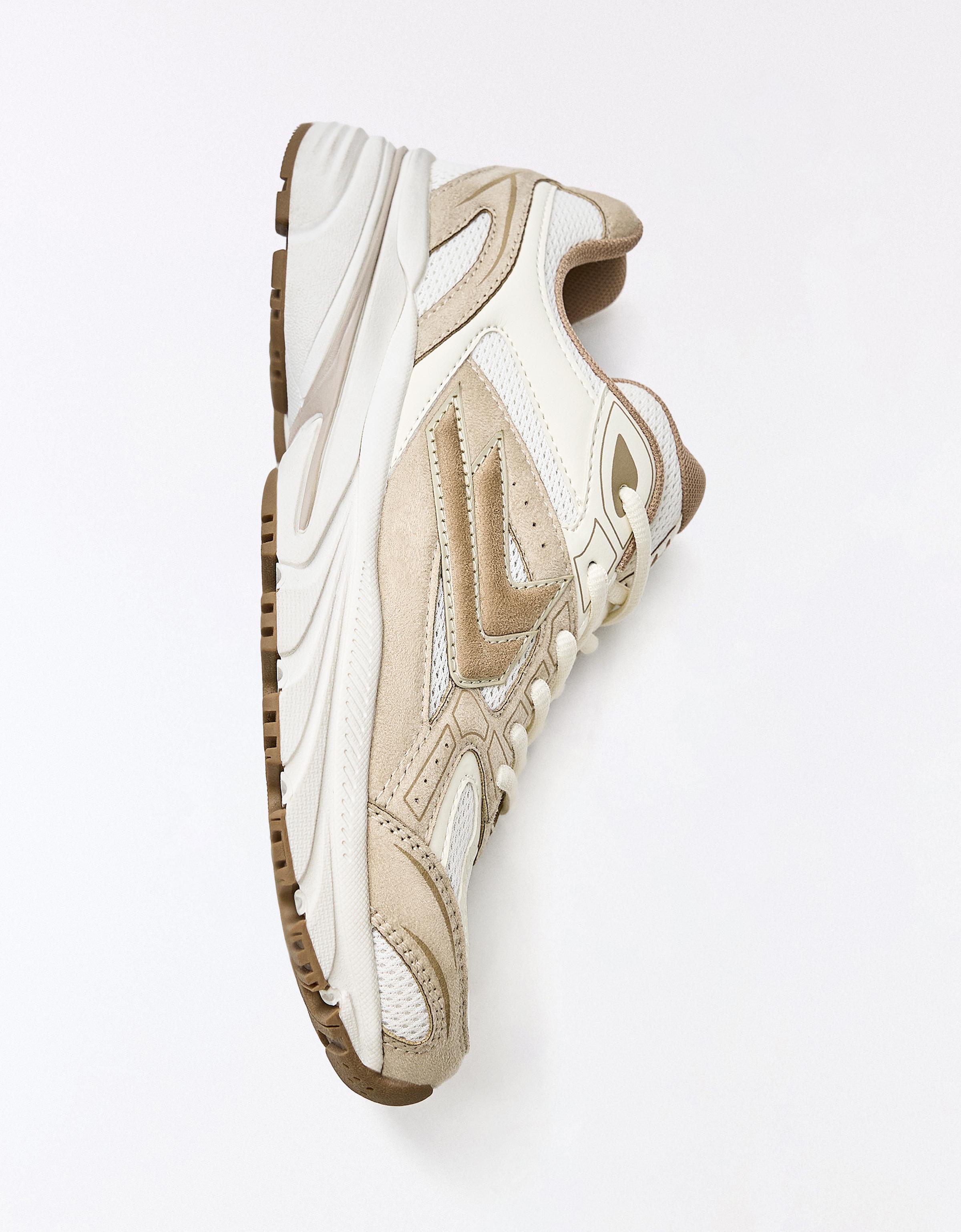 Multi-piece trainers — SAND