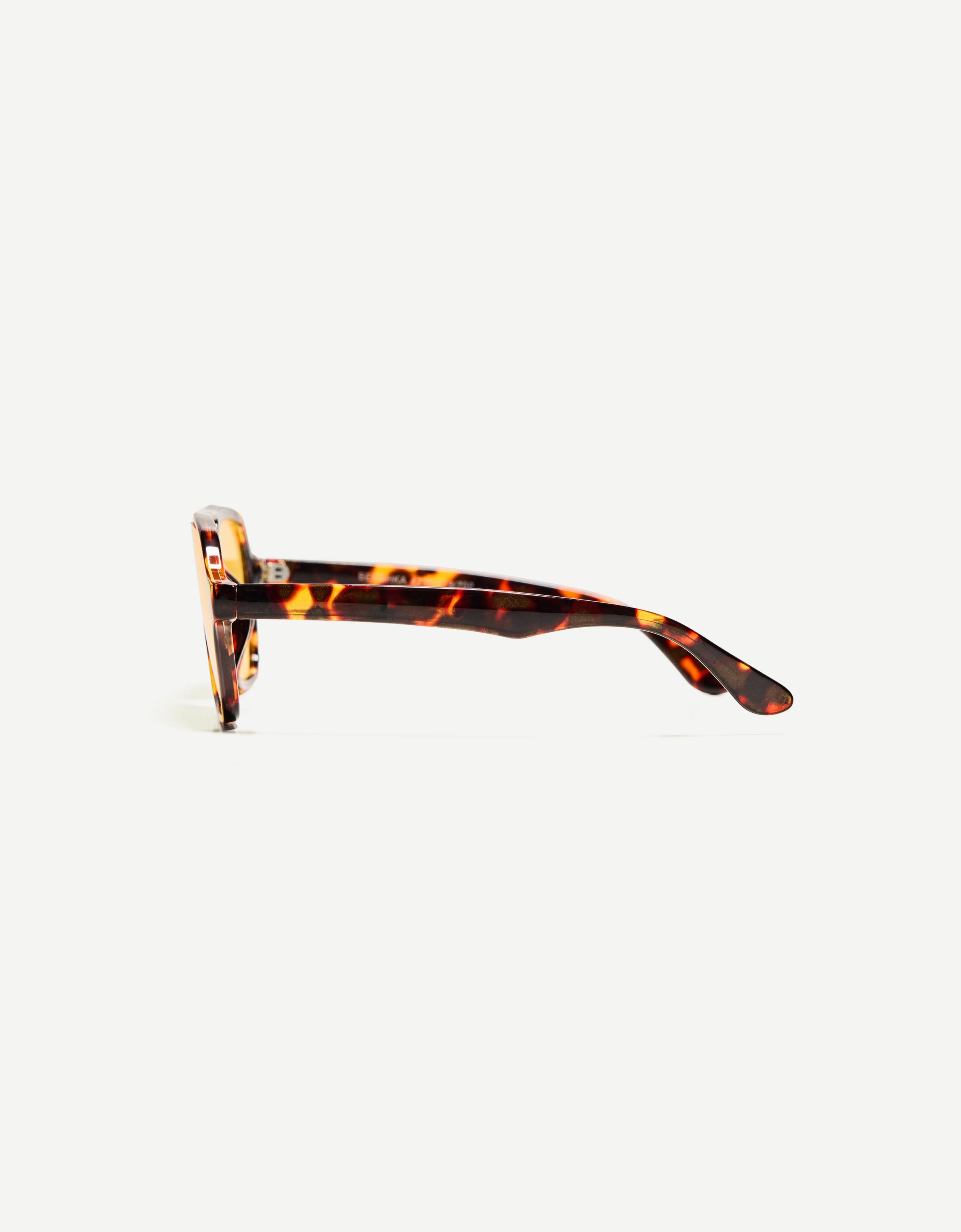 Bershka Retro güneş gözlüğü görsel 4