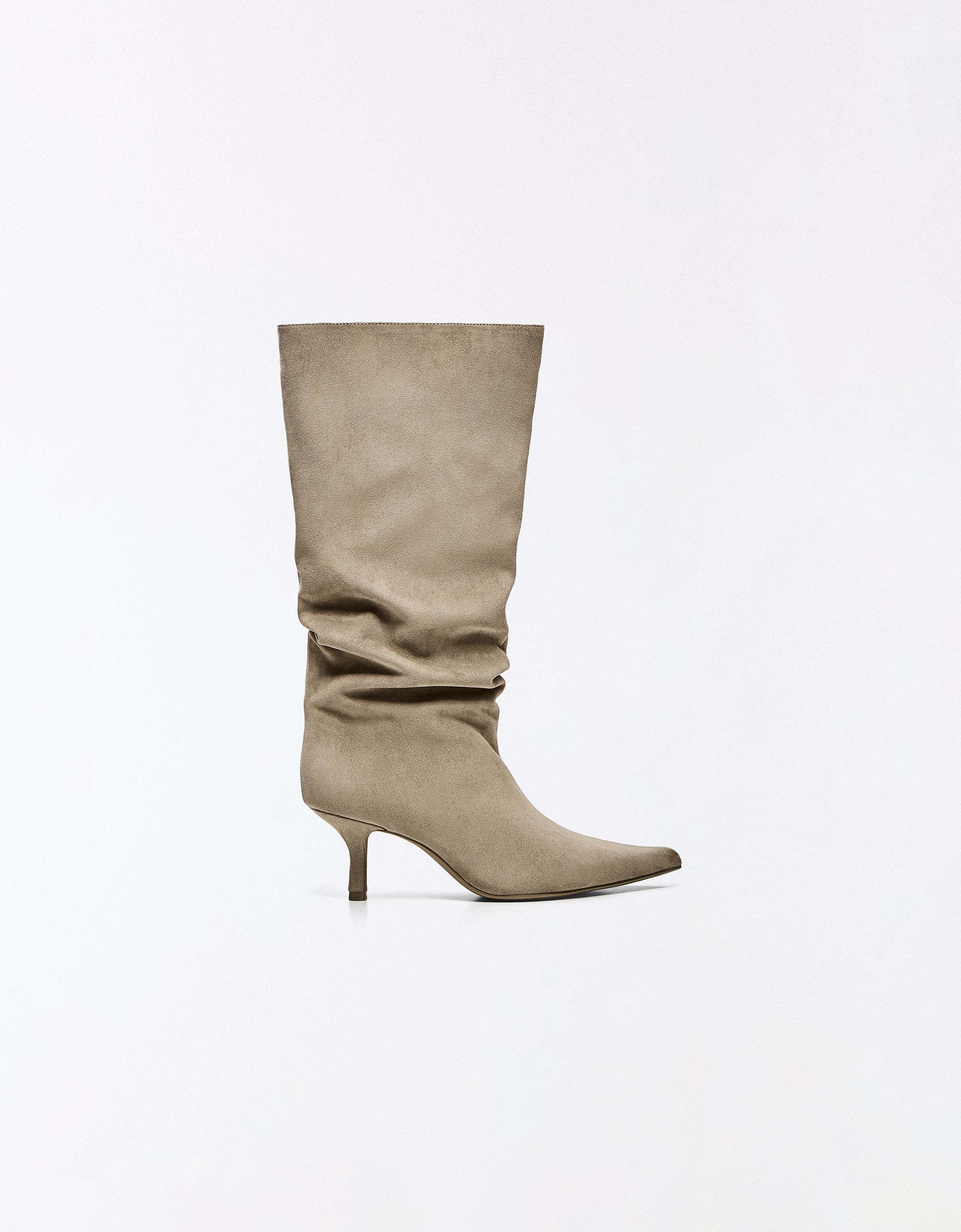 Kitten heel boots — BEIGE