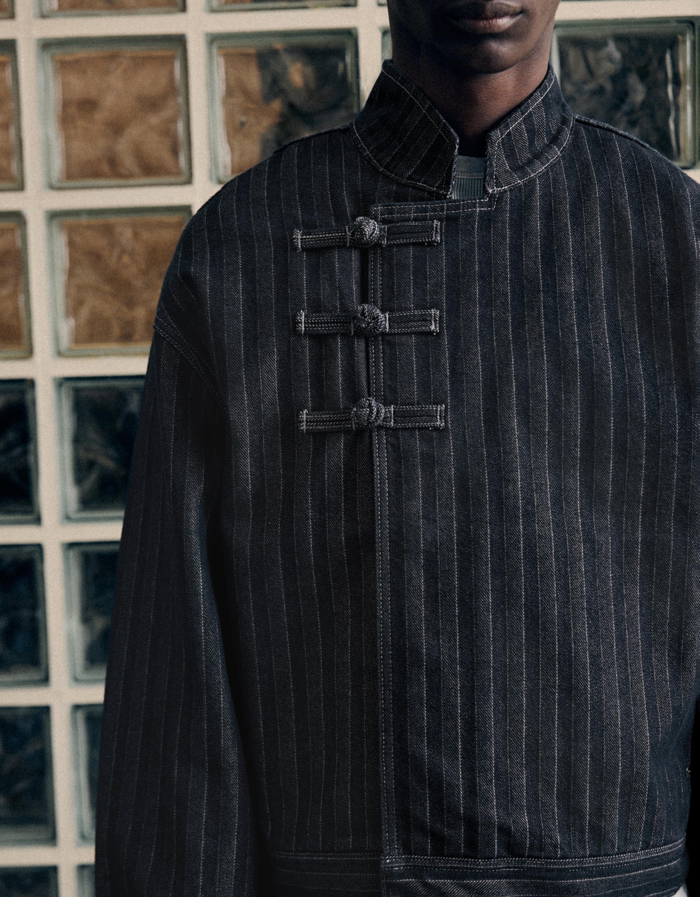 Textured clasp jacket — Navy