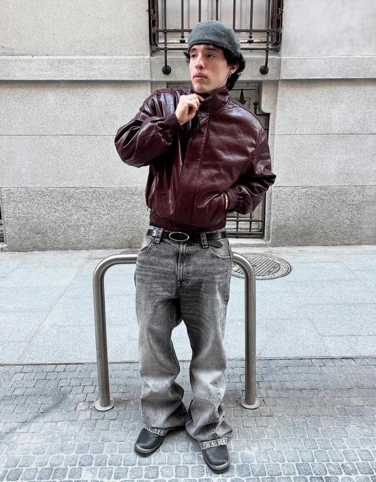 Baggy fit flare fit jean