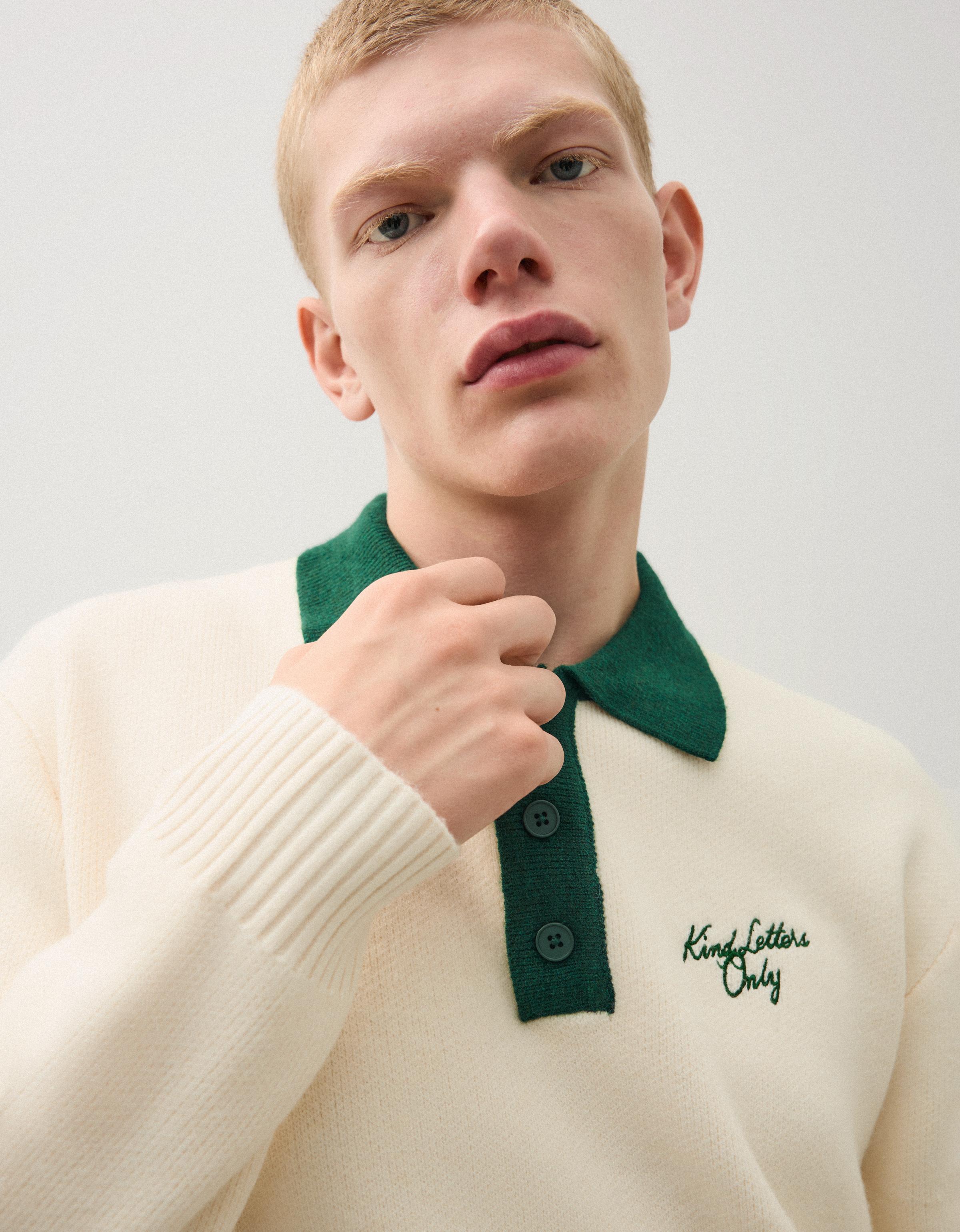 Contrast embroidered polo collar jumper — Off white