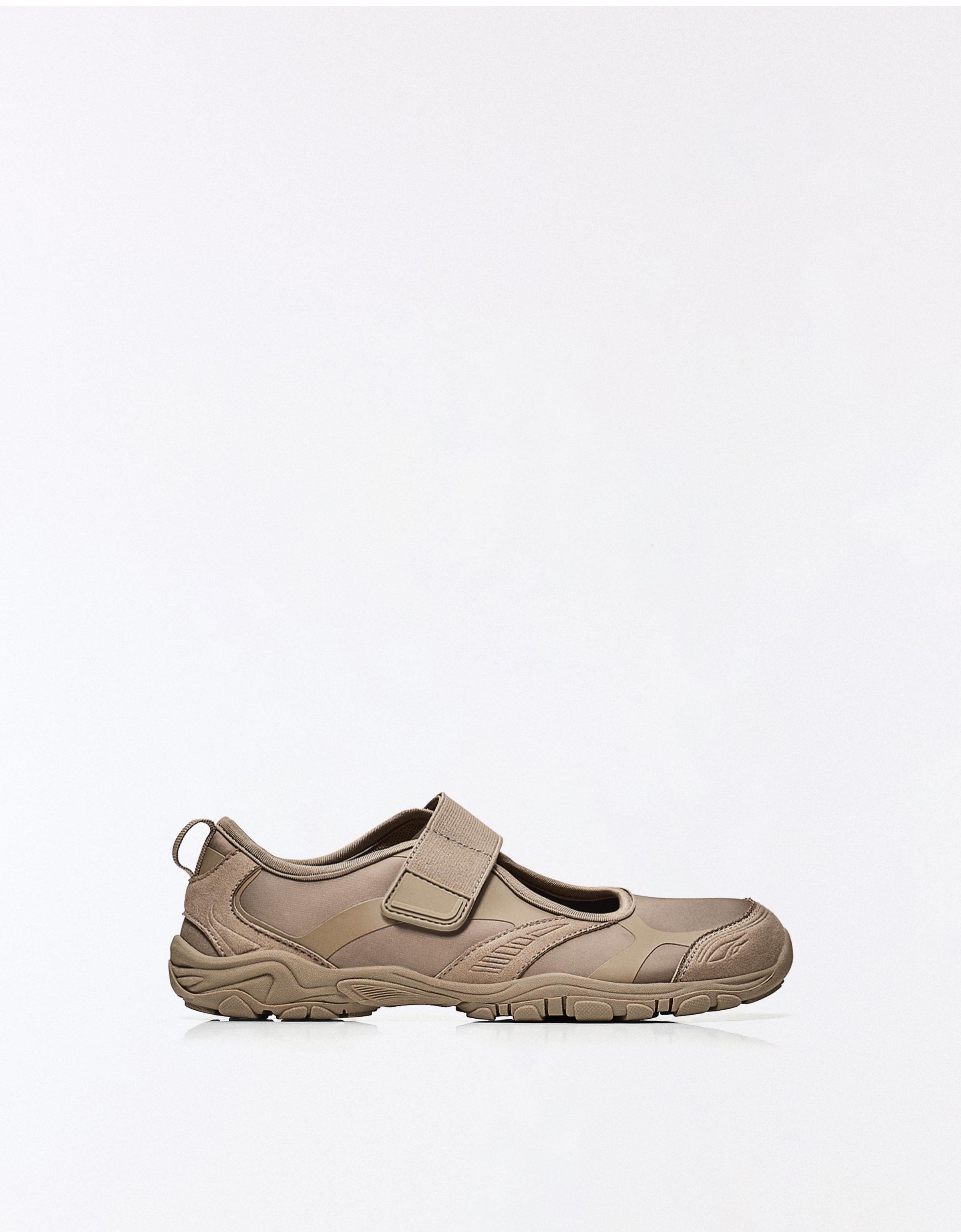 BAREFOOT BALLERINAS — TAUPE