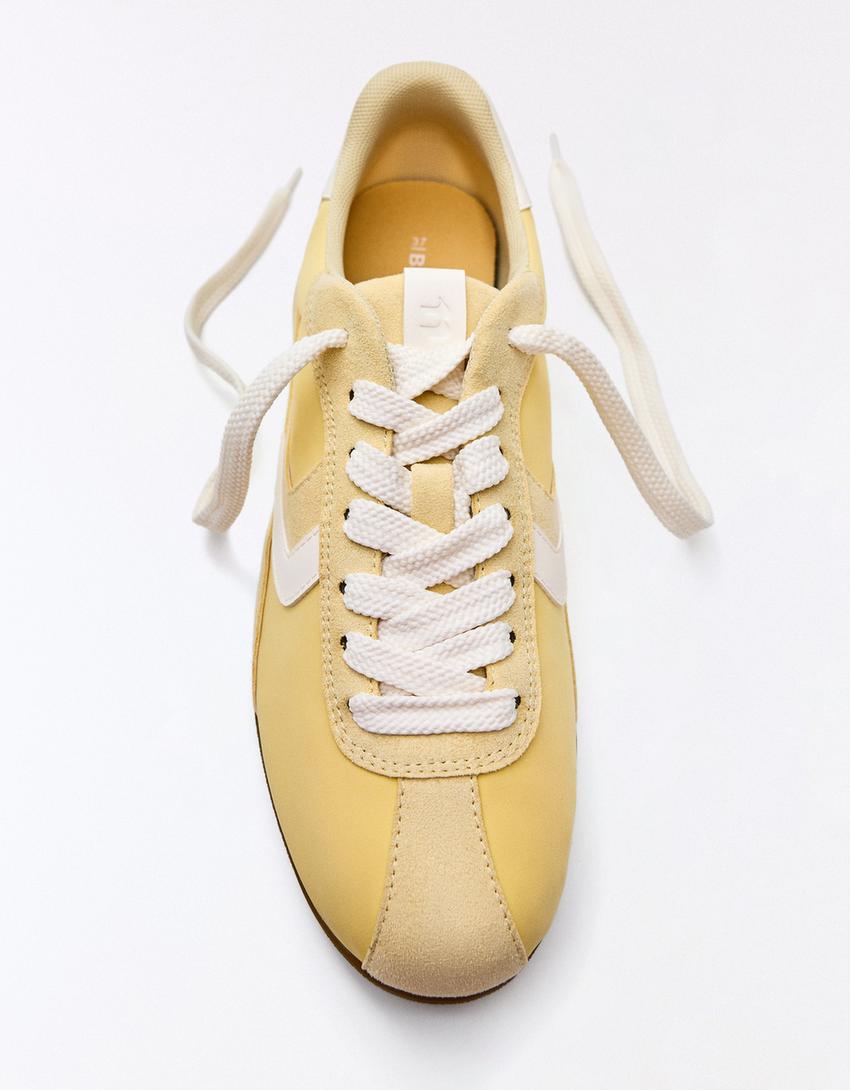 Tênis de sola fina-Combinado