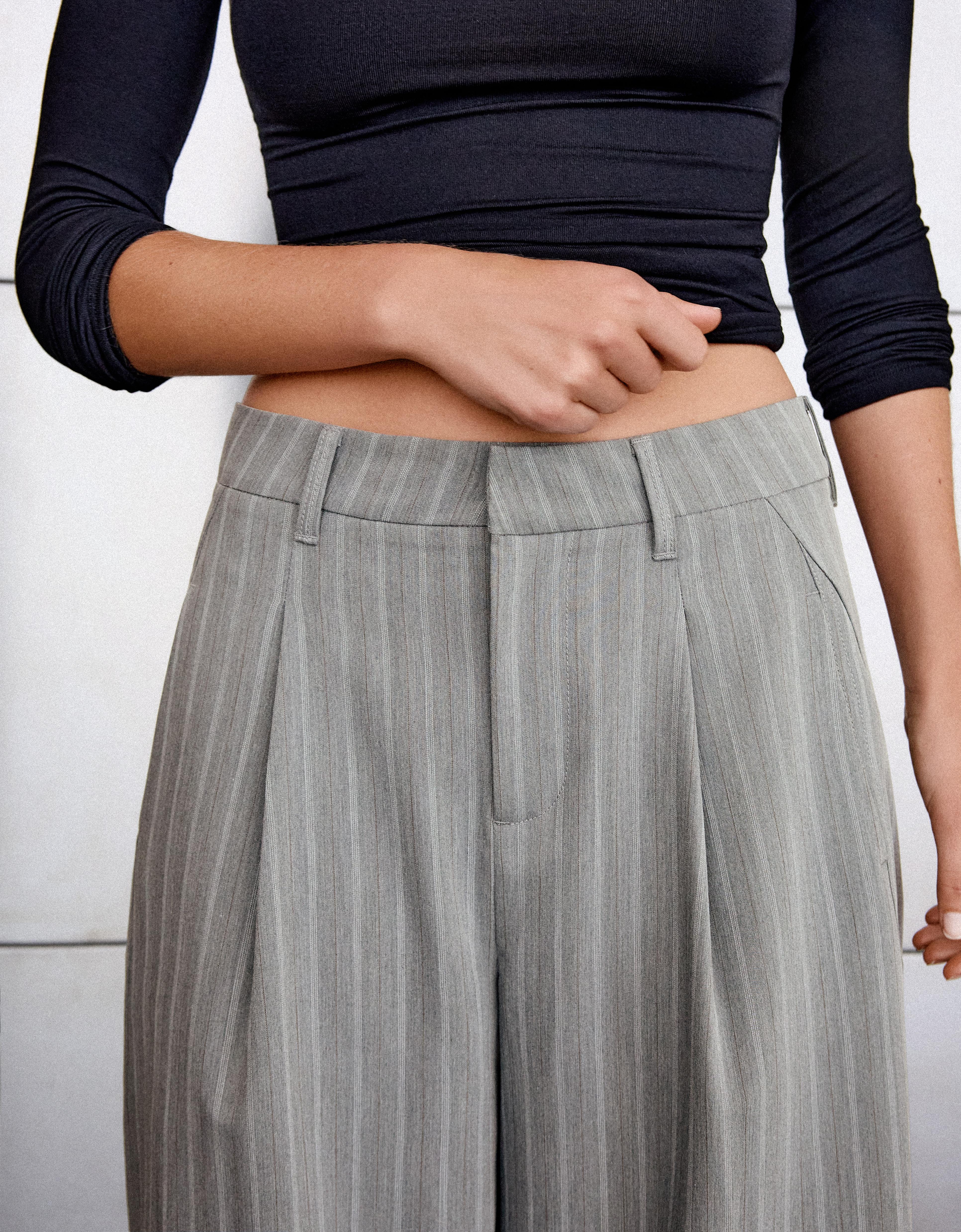Double-fabric darted trousers — Grey