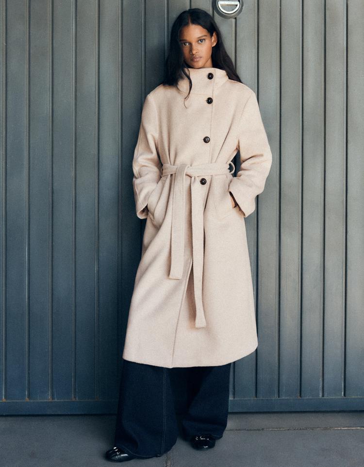 Long funnel neck coat with belt — Sand