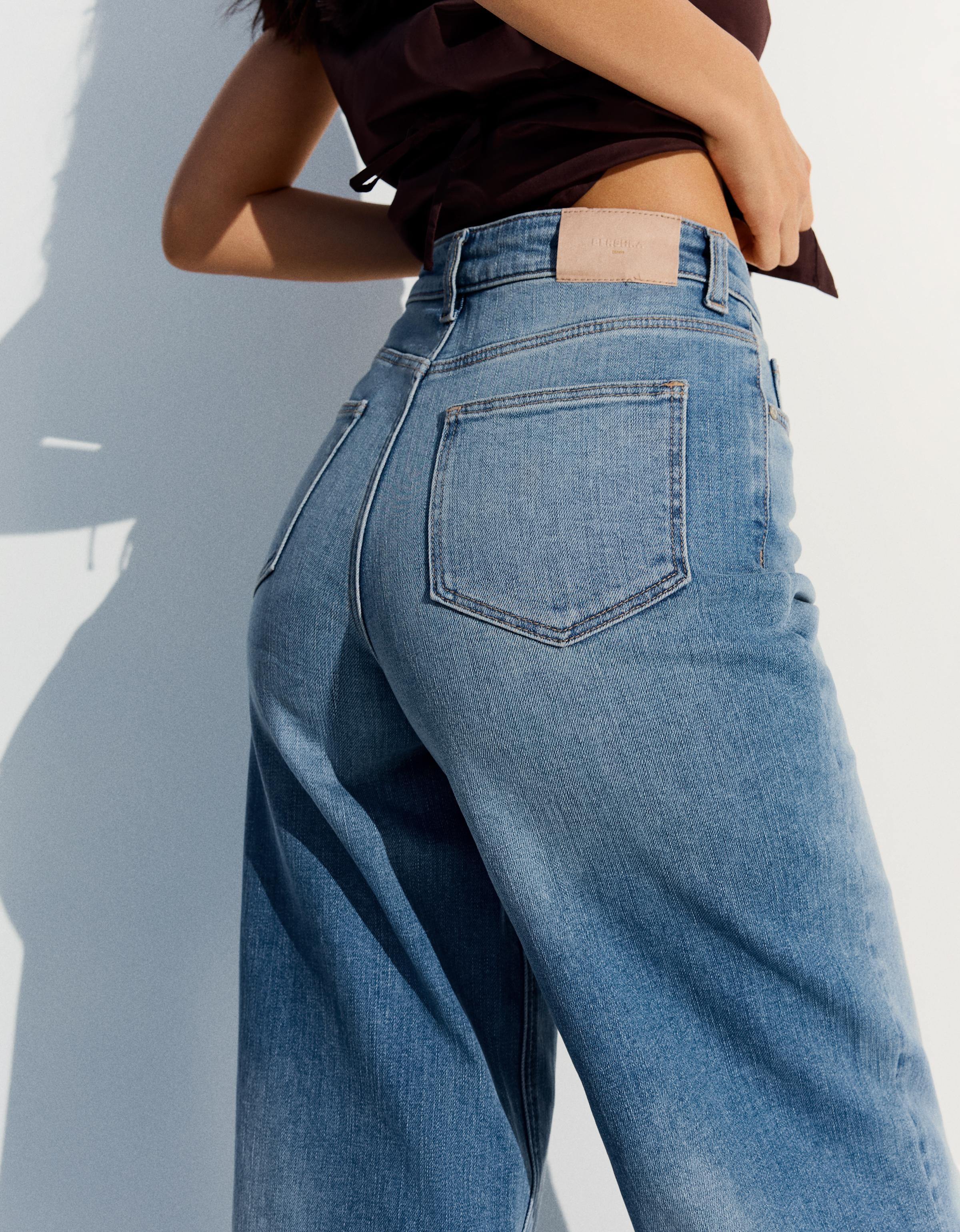 High-waist wide-leg jeans — Light blue