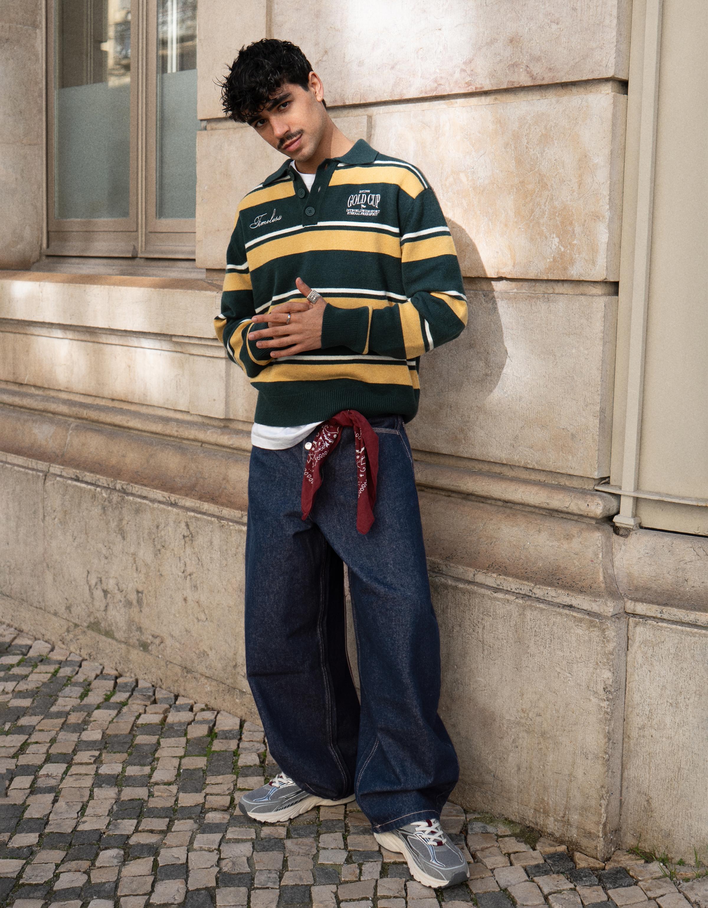 Bershka Pullover Mit Polo-Kragen Und Print Herren S Grün