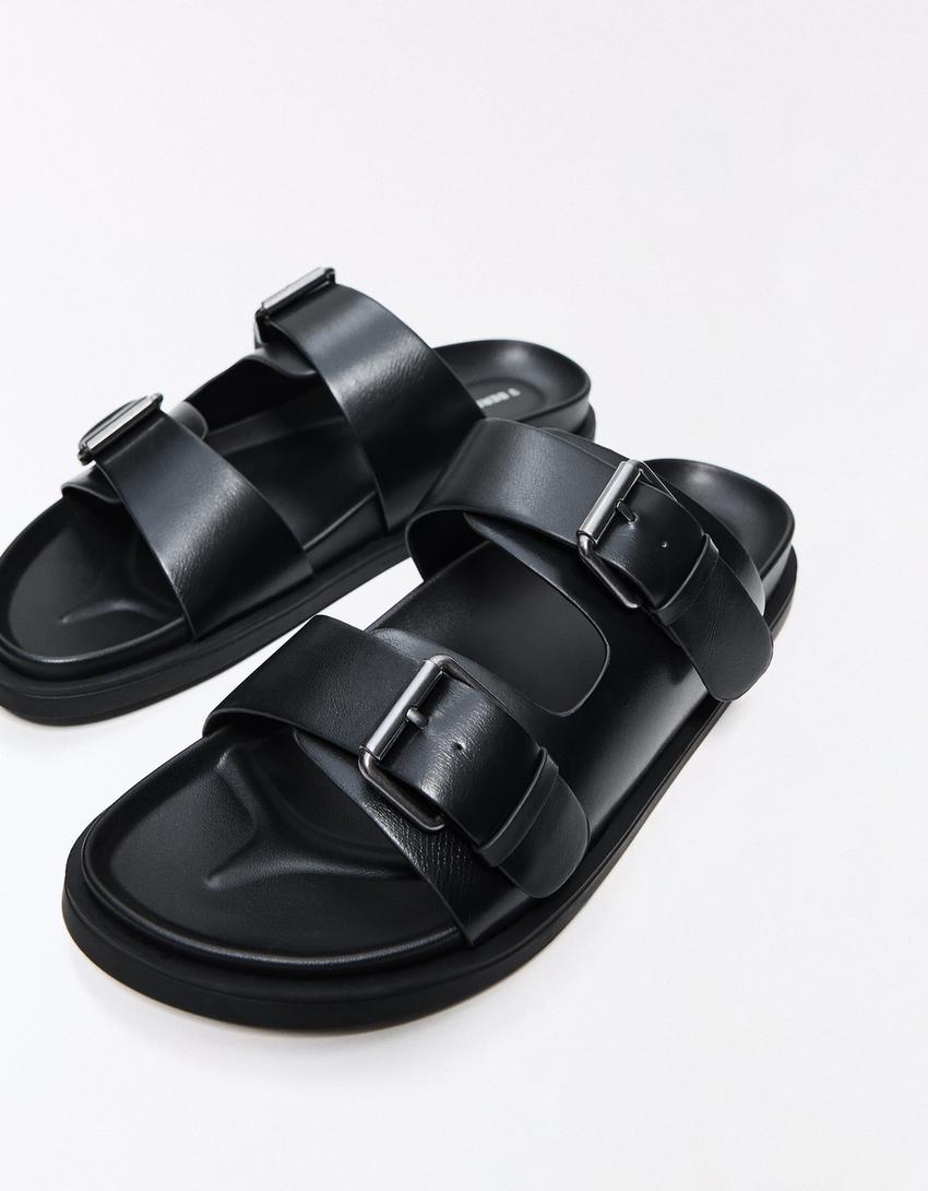 Sandalia plana hebillas-Negro