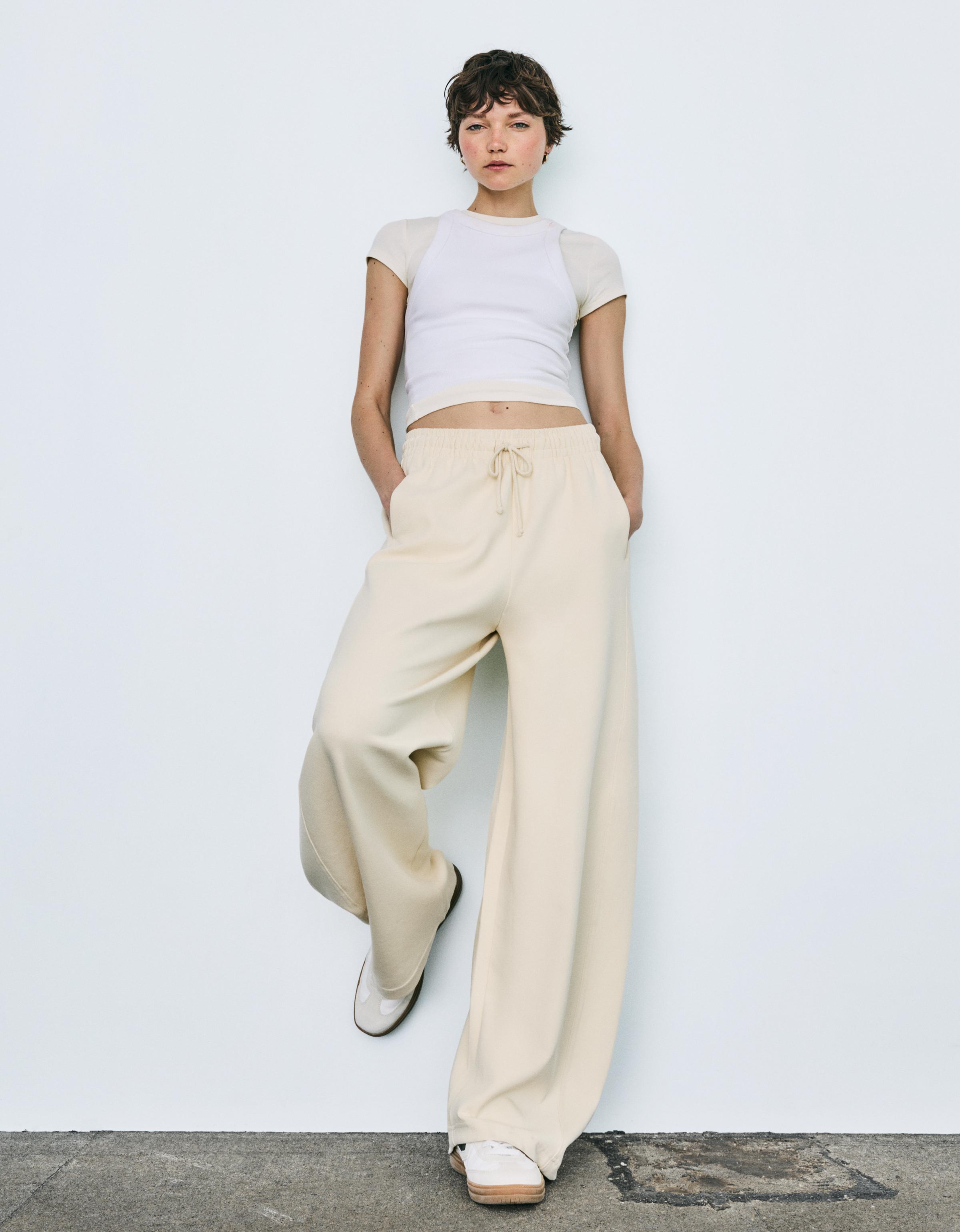 Bershka Barrel-Fit-Hose Aus Plüsch Damen Xl Sandfarbe