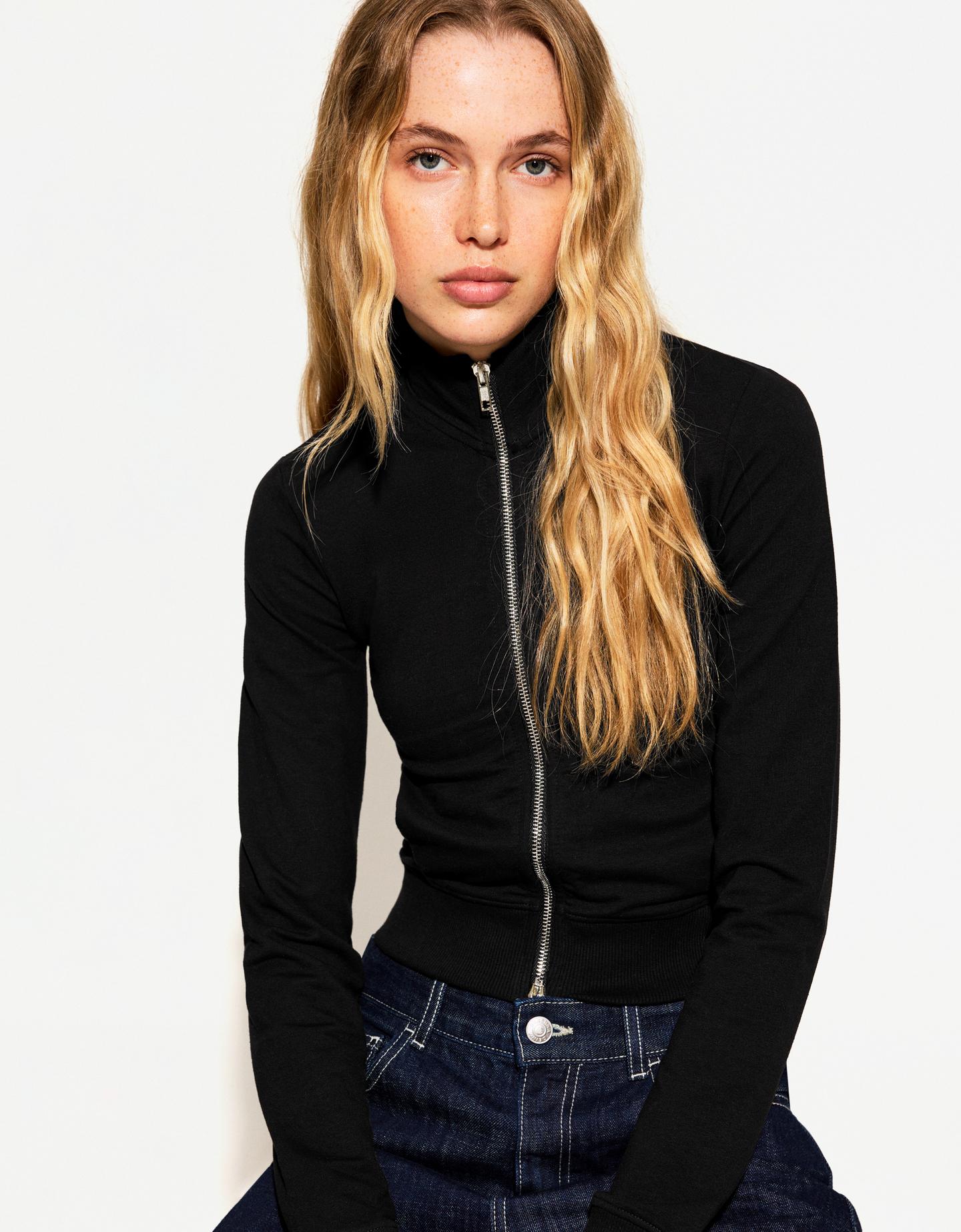 Bershka Sweatshirt Mit Reißverschluss Und Stehkragen Damen Xs Schwarz günstig online kaufen