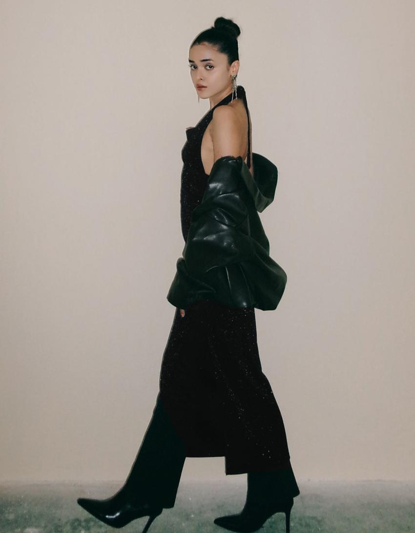 Shimmery halter neck midi dress-Black