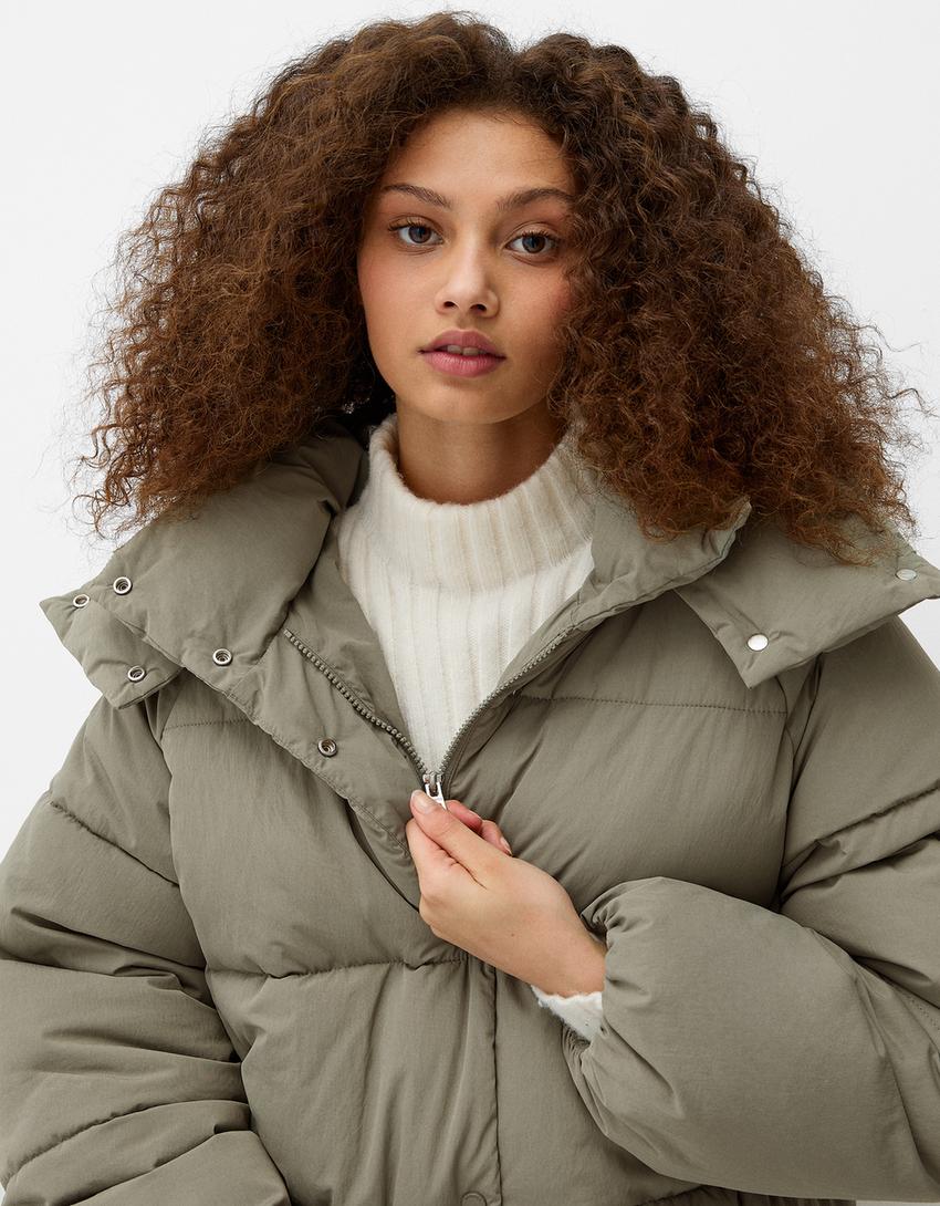 Water-repellent hooded puffer jacket - Women | Bershka