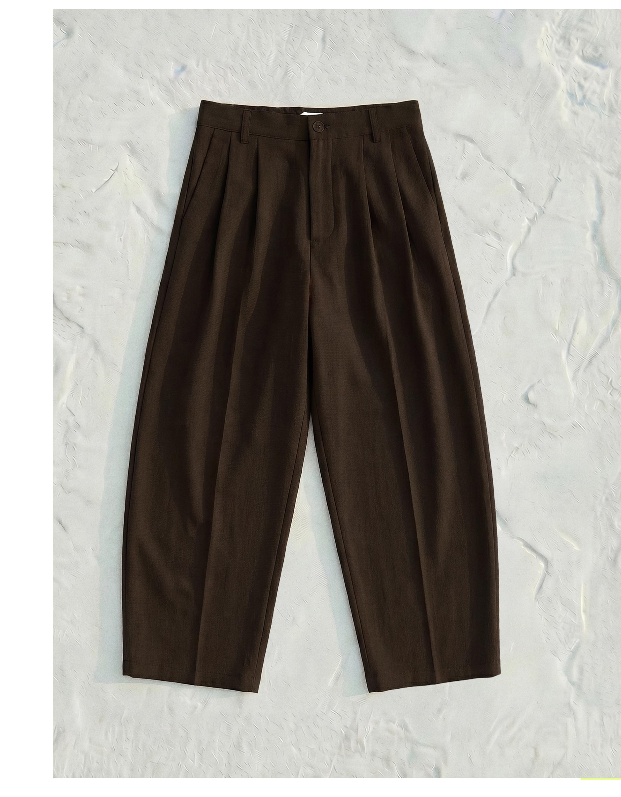 Pleated semi-jogger super baggy trousers — Brown