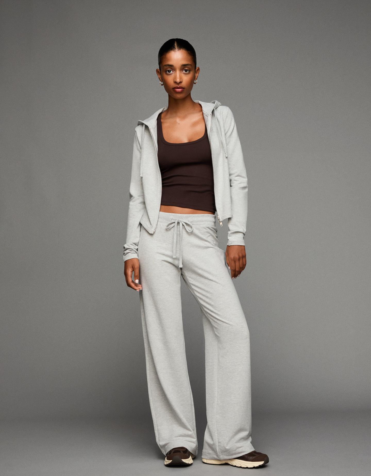 Bershka spodnie dresowe szary