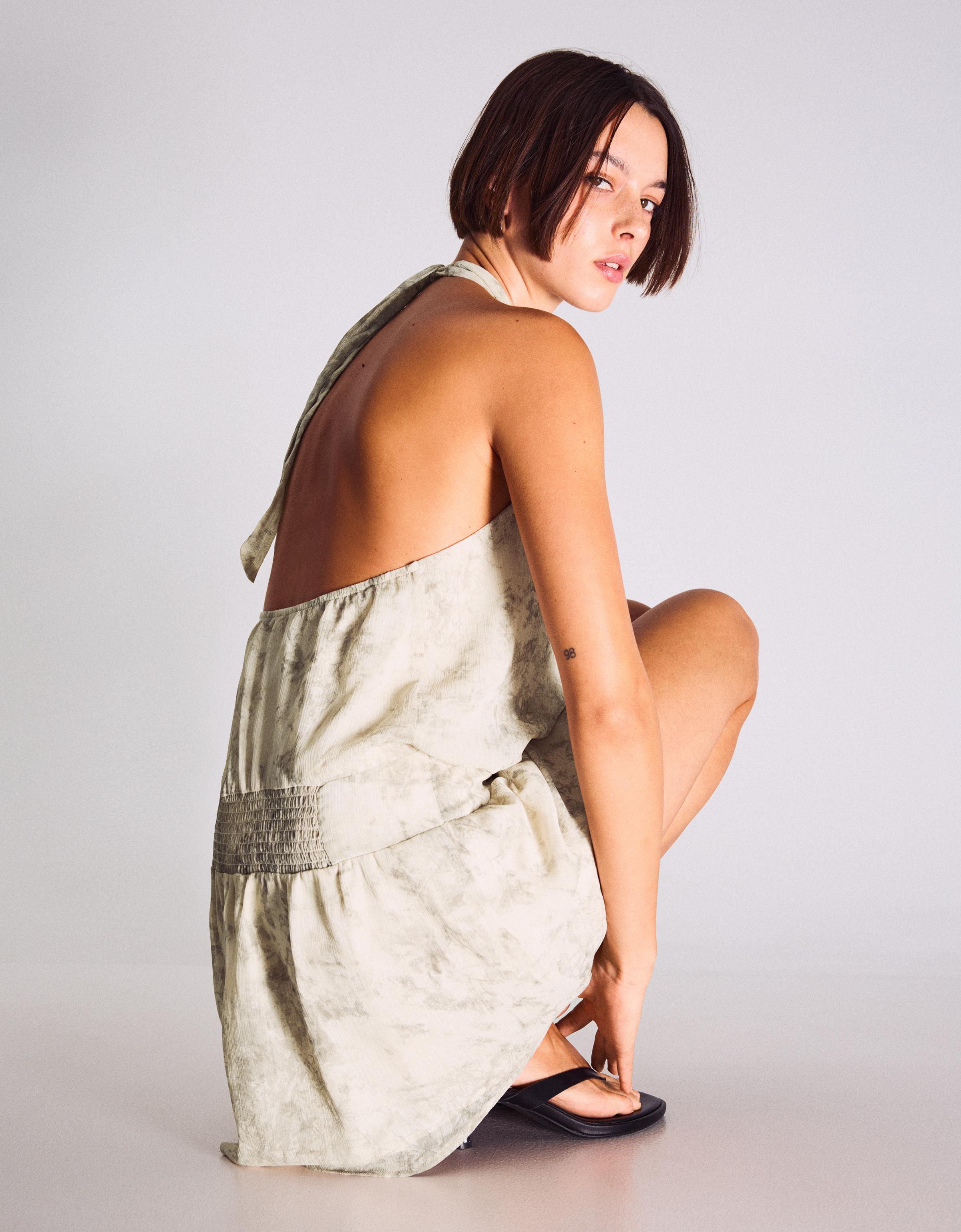 Kruvaze halter mini elbise - Görsel 10