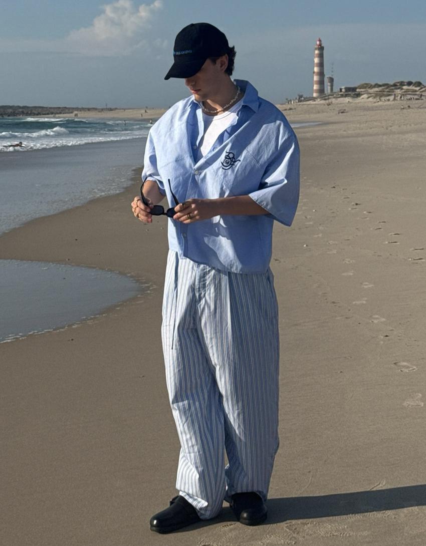 Oversize embroidered short sleeve shirt-Light blue