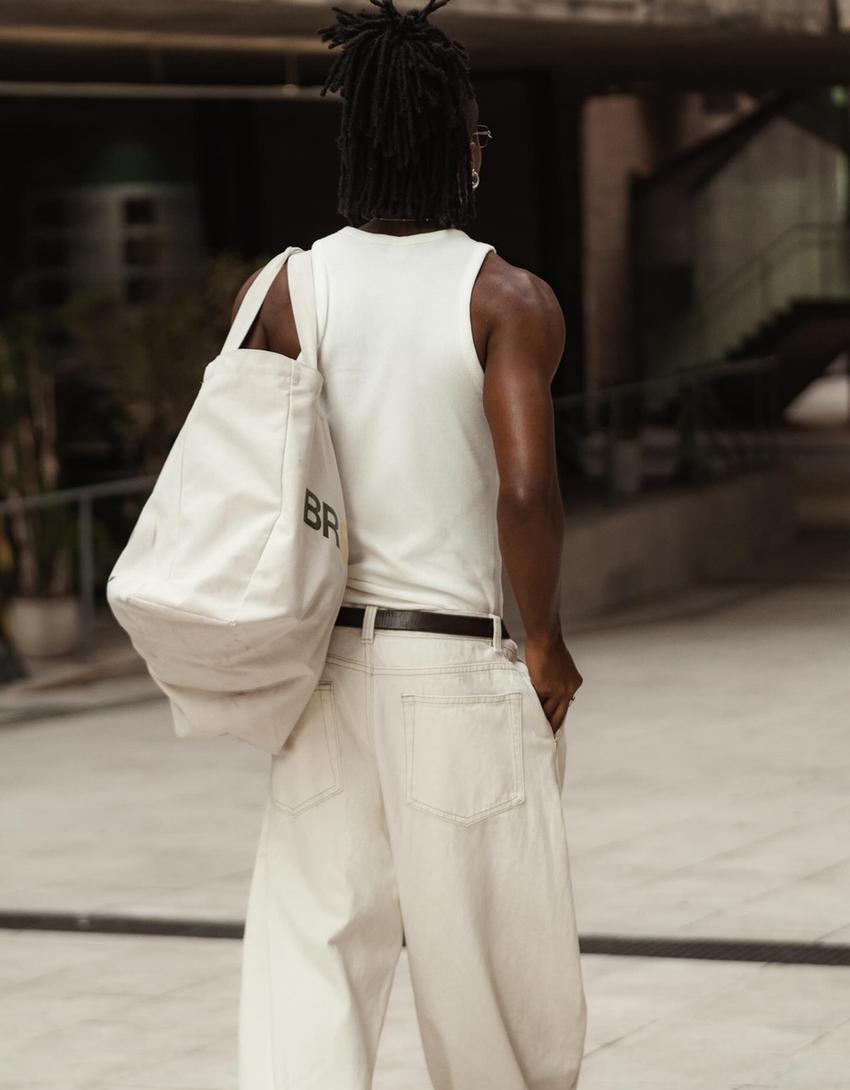 Pleated barrel jeans-Cream