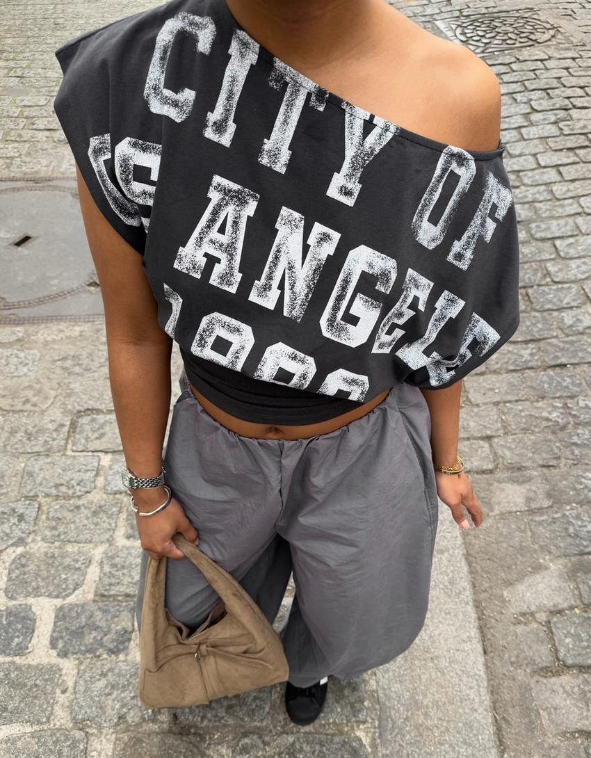 Short sleeve asymmetric print T-shirt-Dark grey