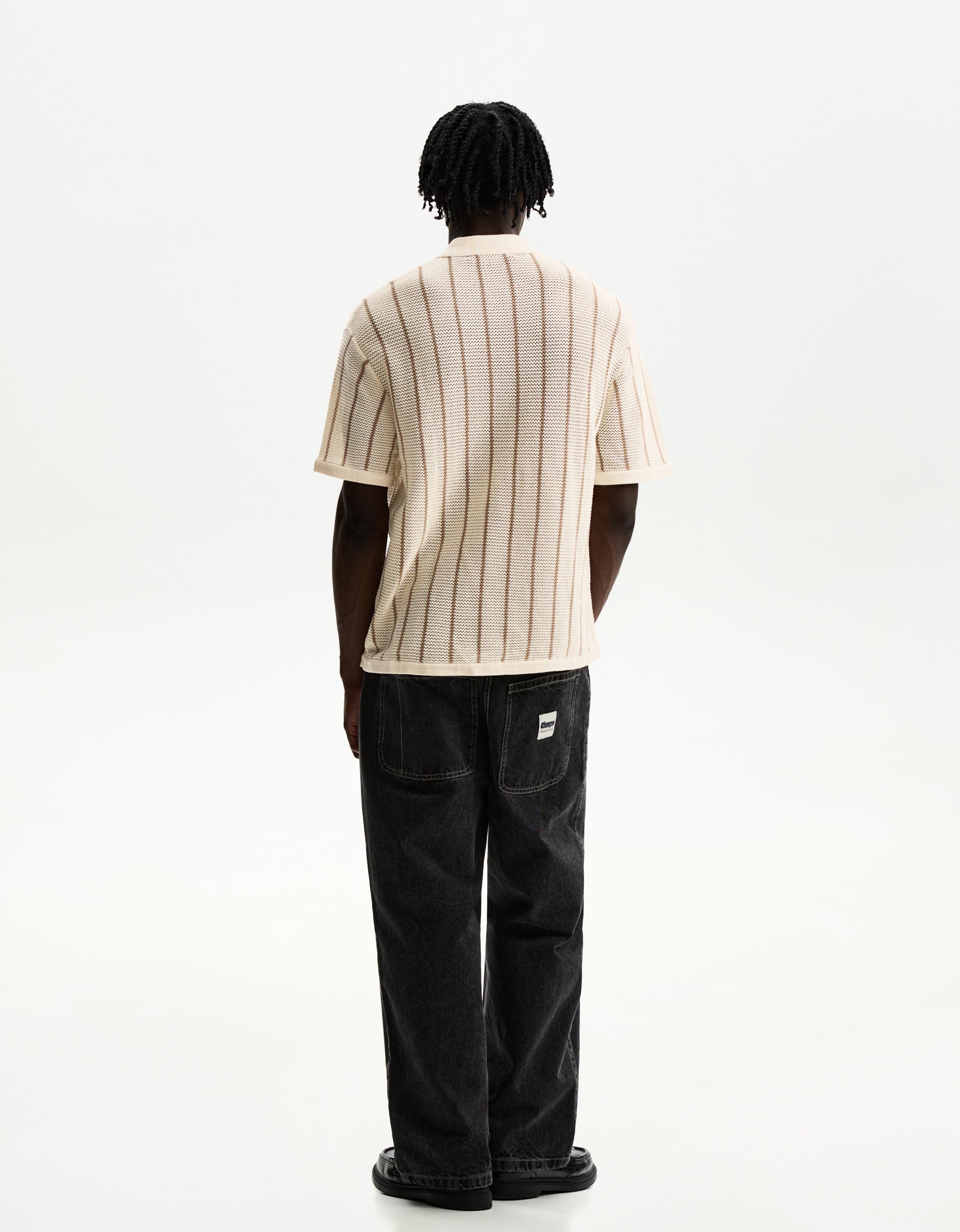 【BERSHKA】TEXTURED STRIPED Tシャツ ベルシュカ Textured striped short sleeve T-shirt - Men | Bershka