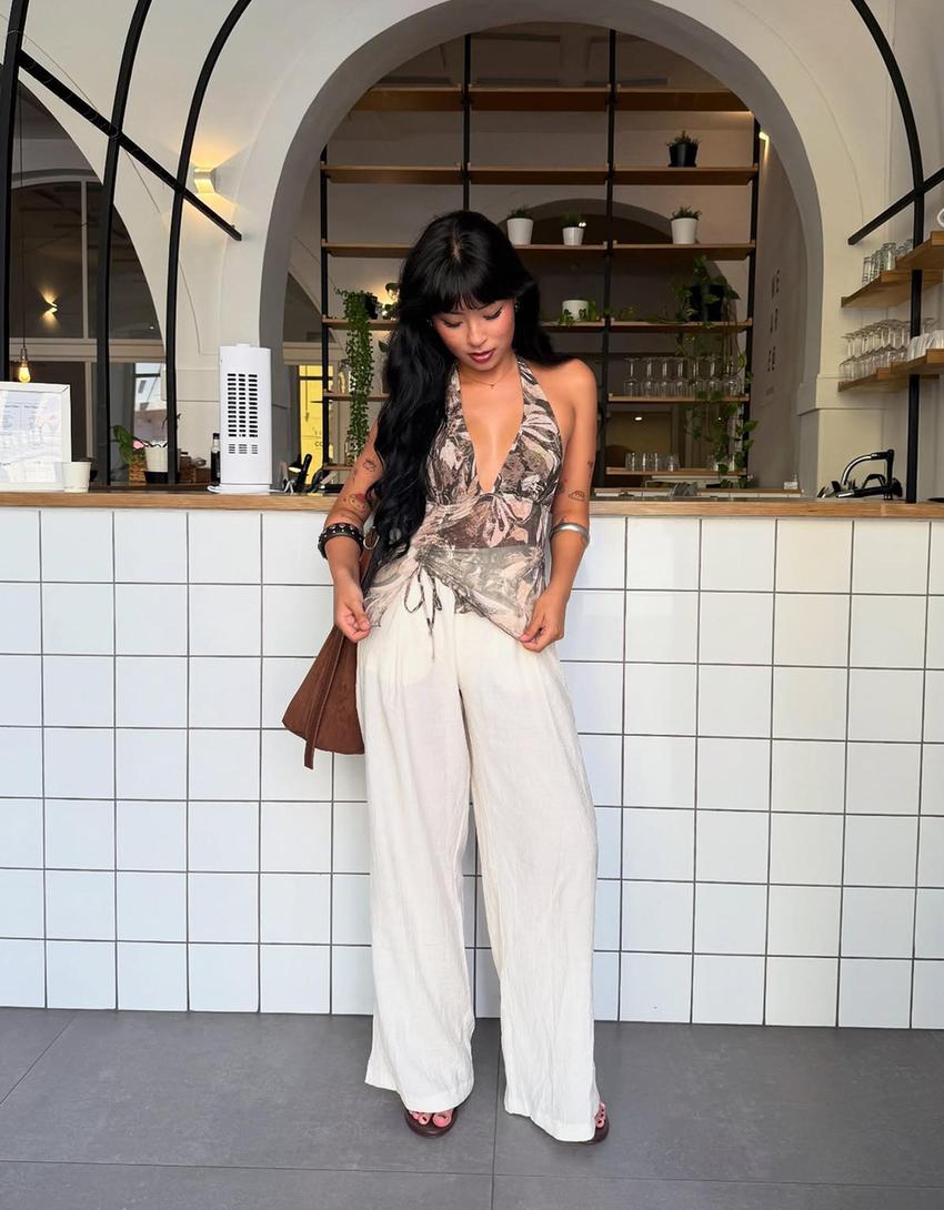 Top encolure américaine en tulle imprimé à fronces