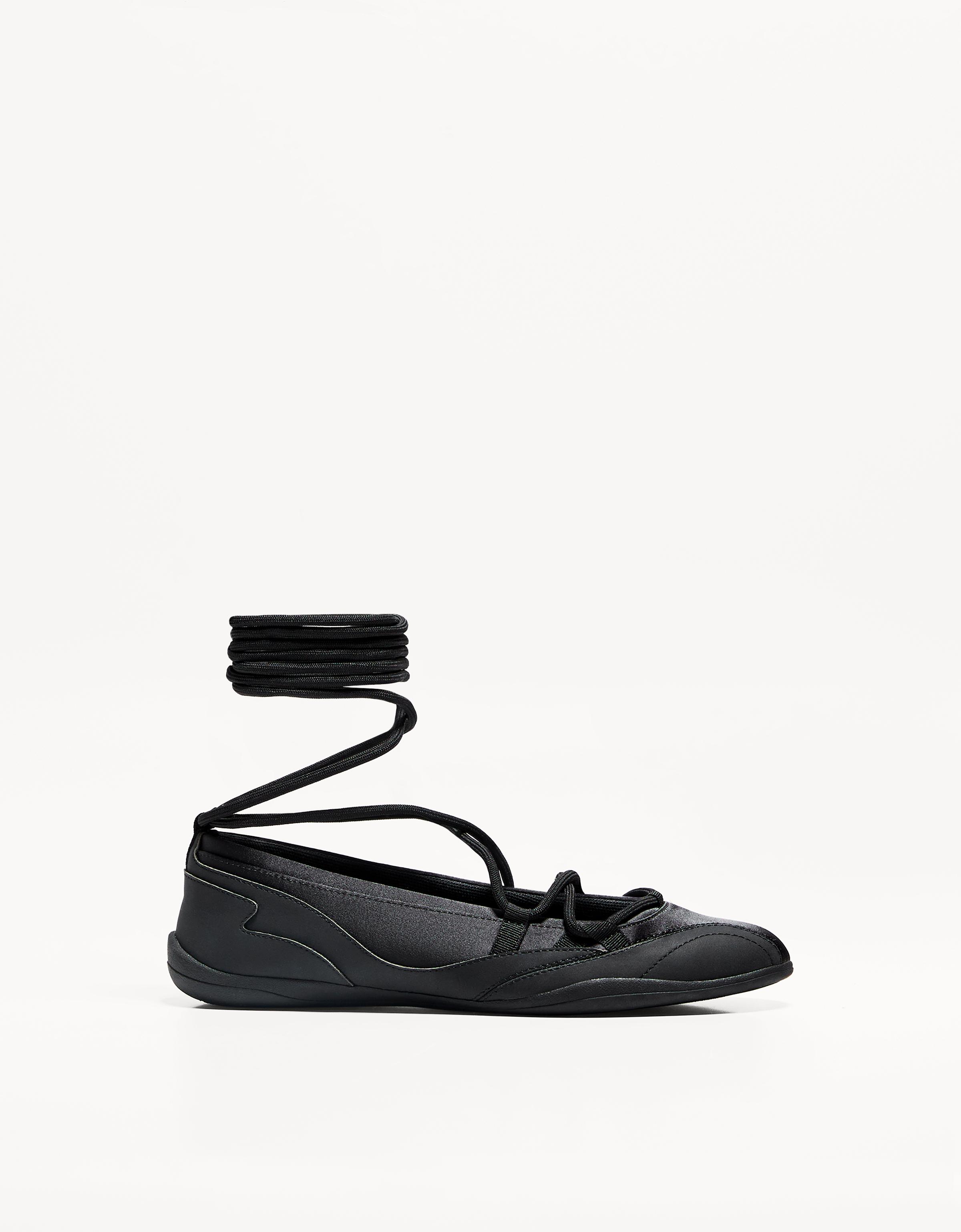 Bershka Ballerina-Sneaker Mit Schnürung Damen 38 Schwarz