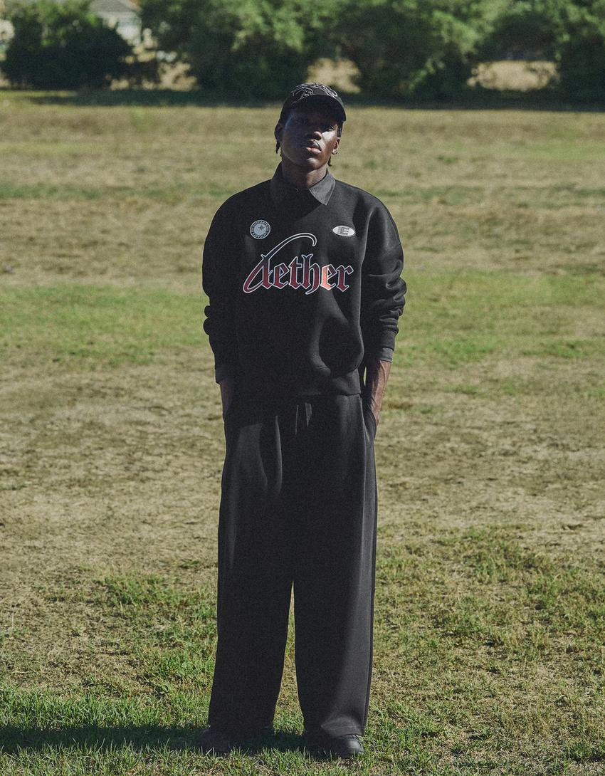 Sudadera cuello redondo print-Negro